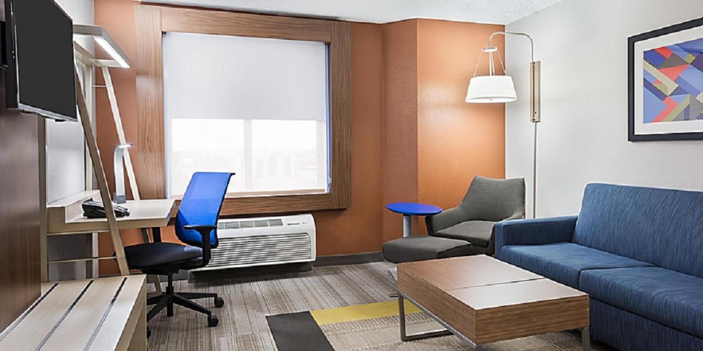 Holiday Inn Express Hotel & Suites Nearest Universal Orlando — photo 5