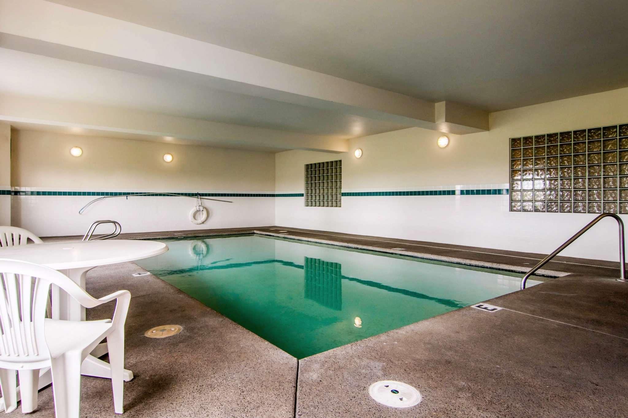 Rodeway Inn — photo 4