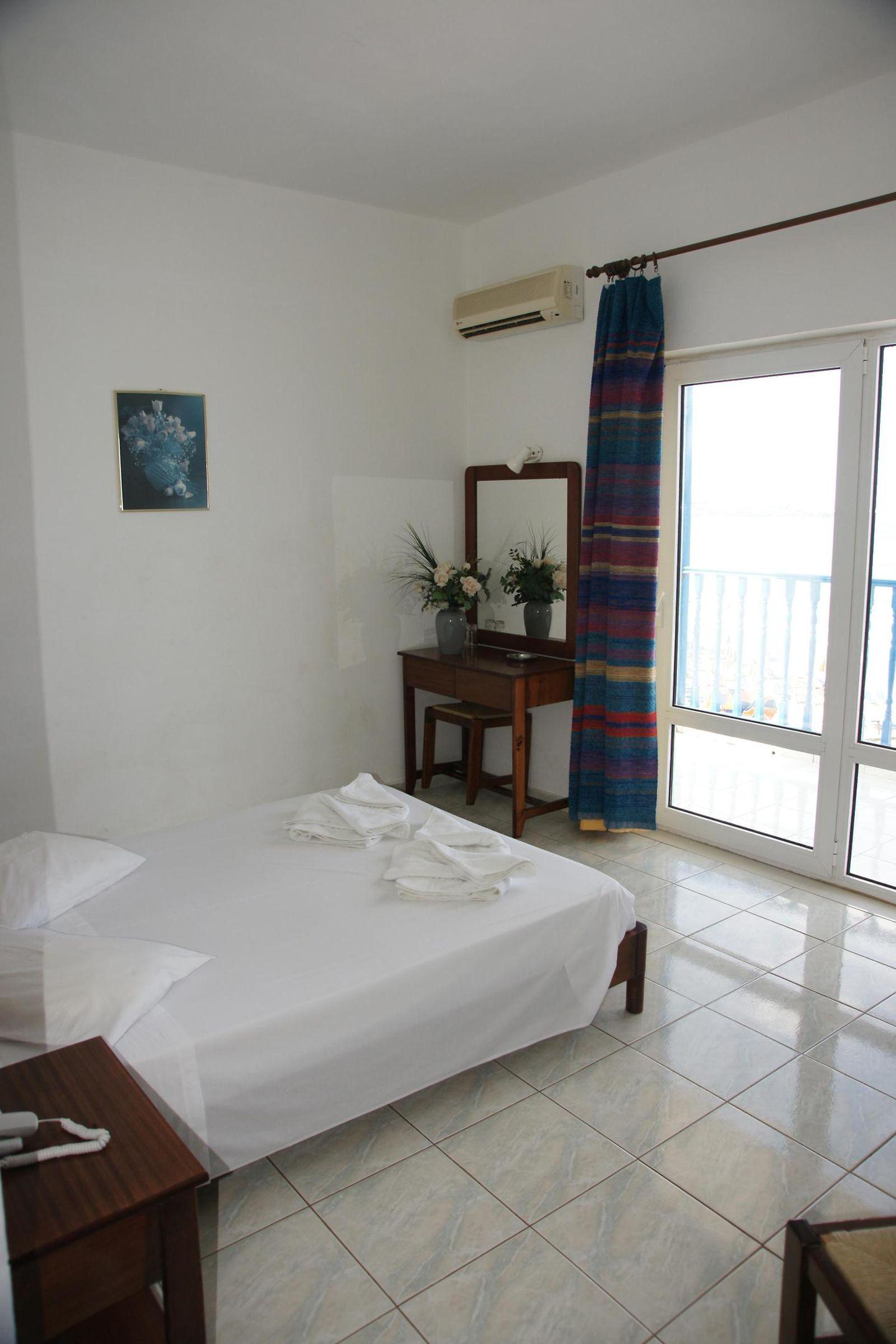 Christiana Beach Hotel — photo 4