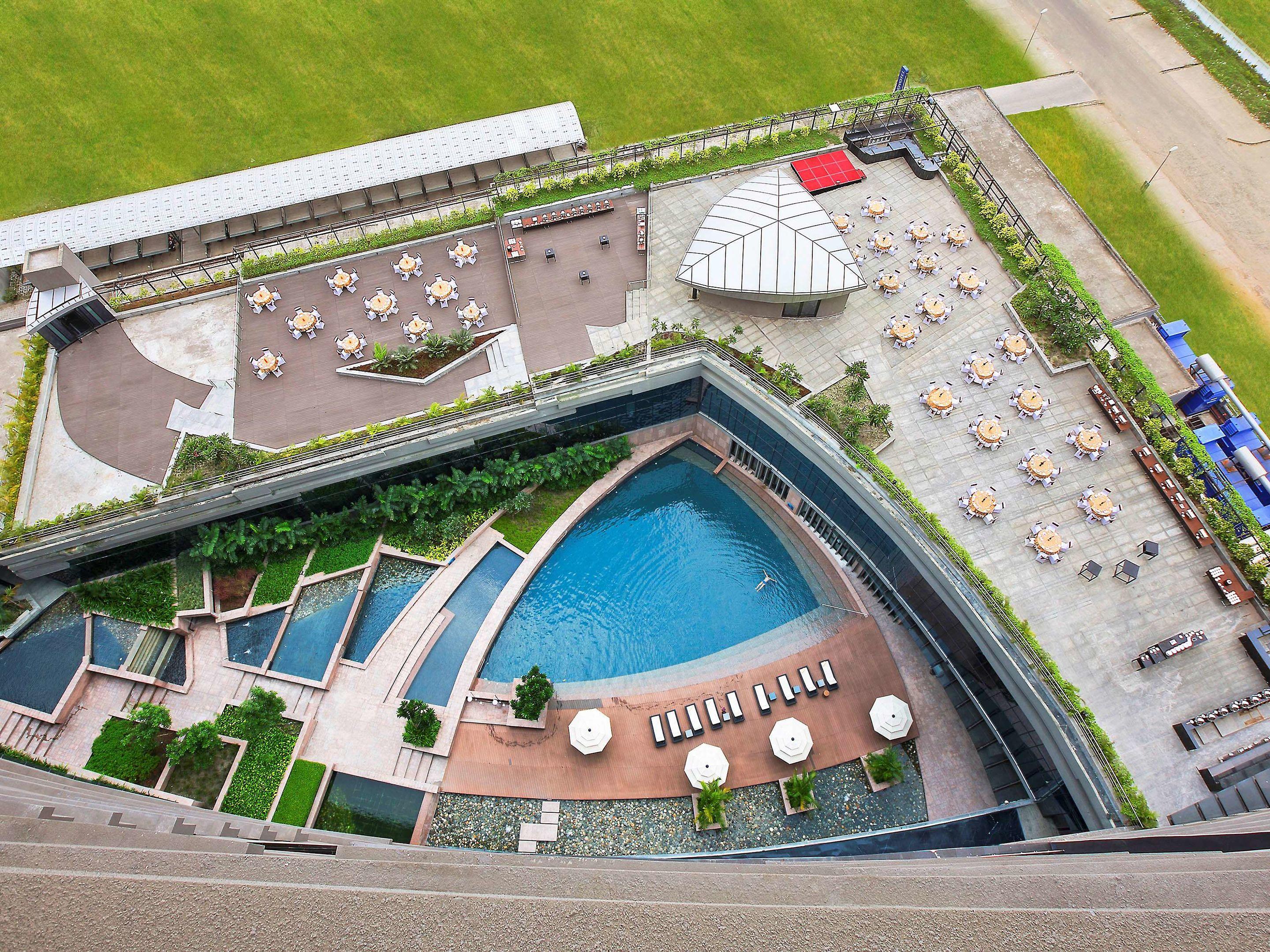 Novotel Kolkata Hotel and Residences — photo 2