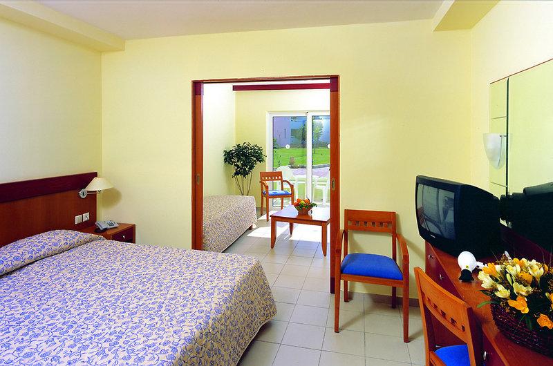Avra Beach Resort Hotel & Bungalows — photo 5