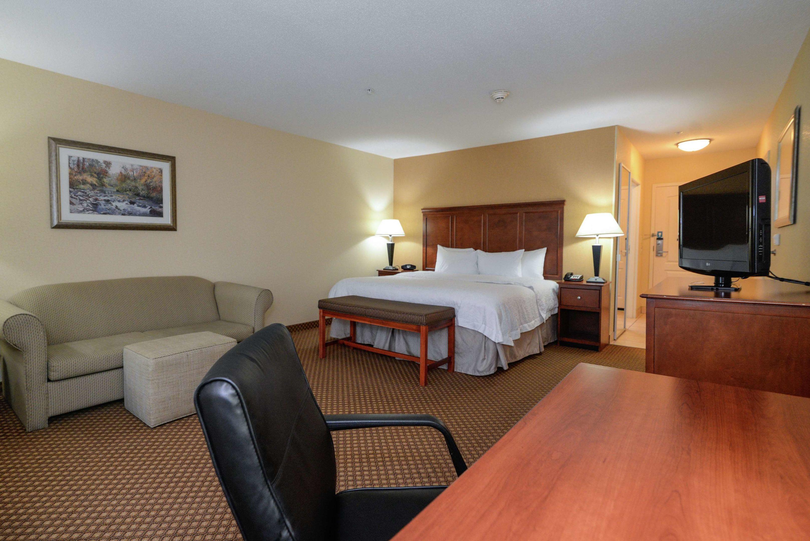 Hampton Inn & Suites Detroit/Chesterfield — photo 4