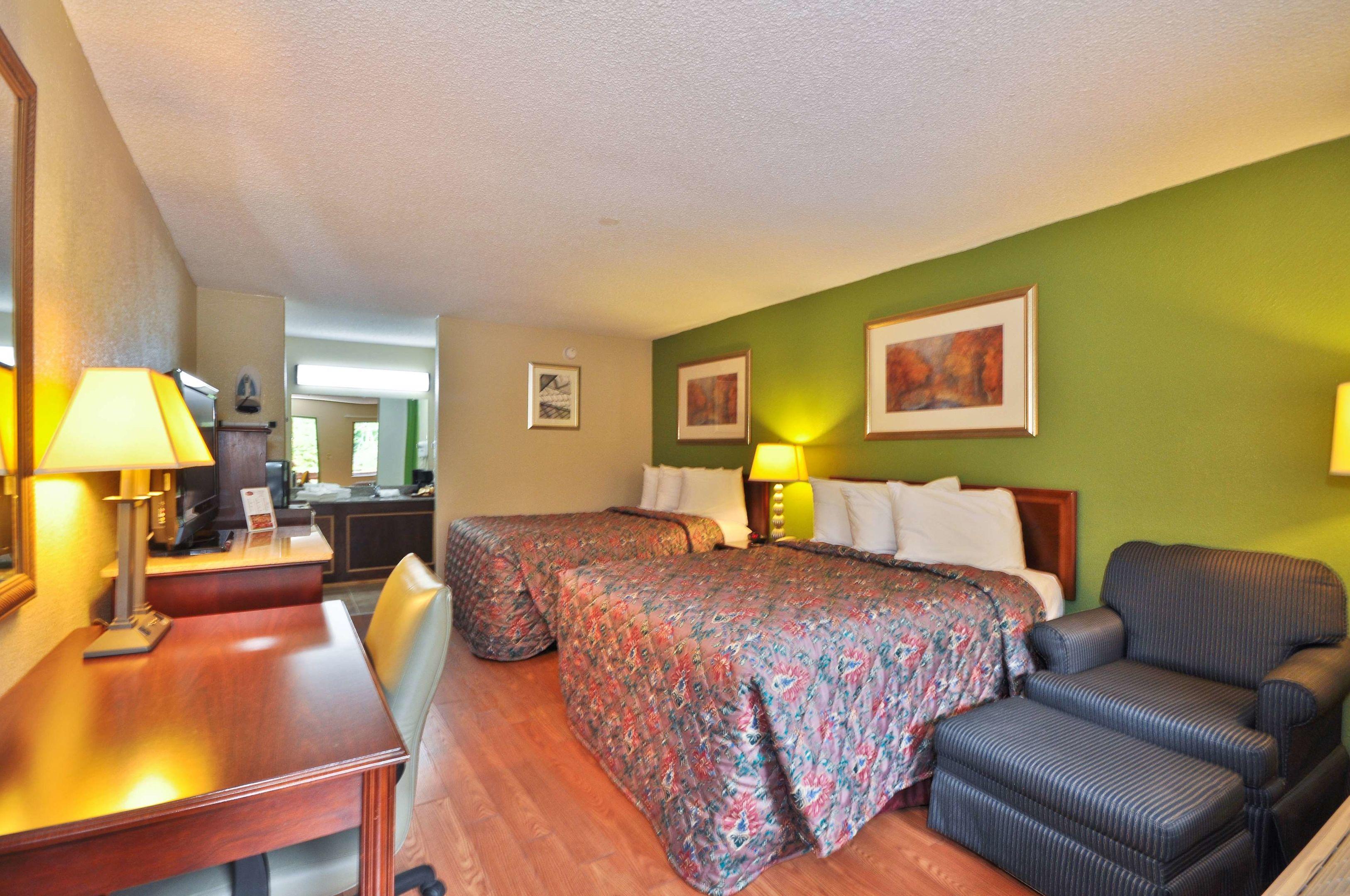 Country Hearth Inn & Suites - Marietta — photo 5