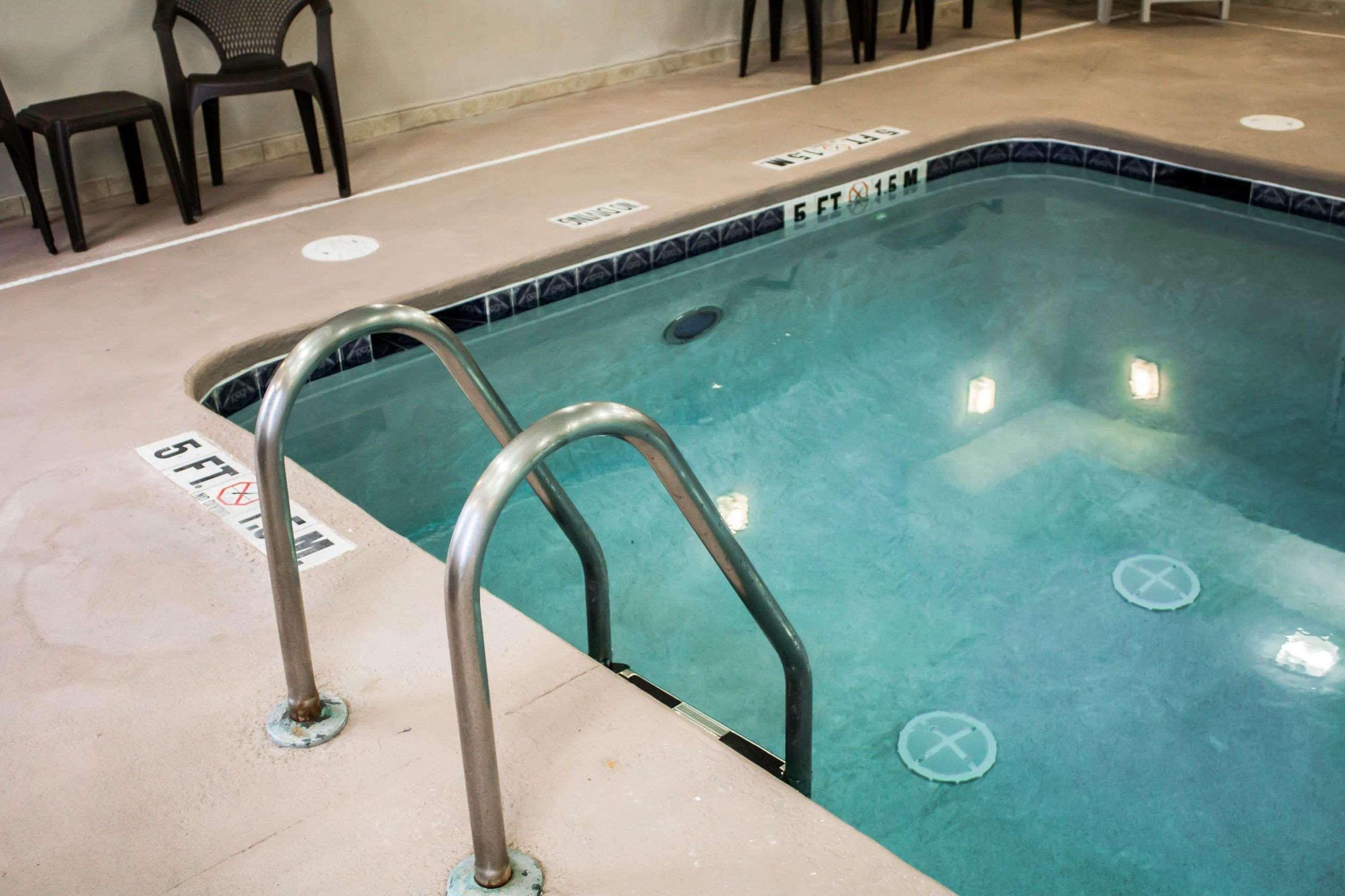 Comfort Suites Brunswick — photo 4
