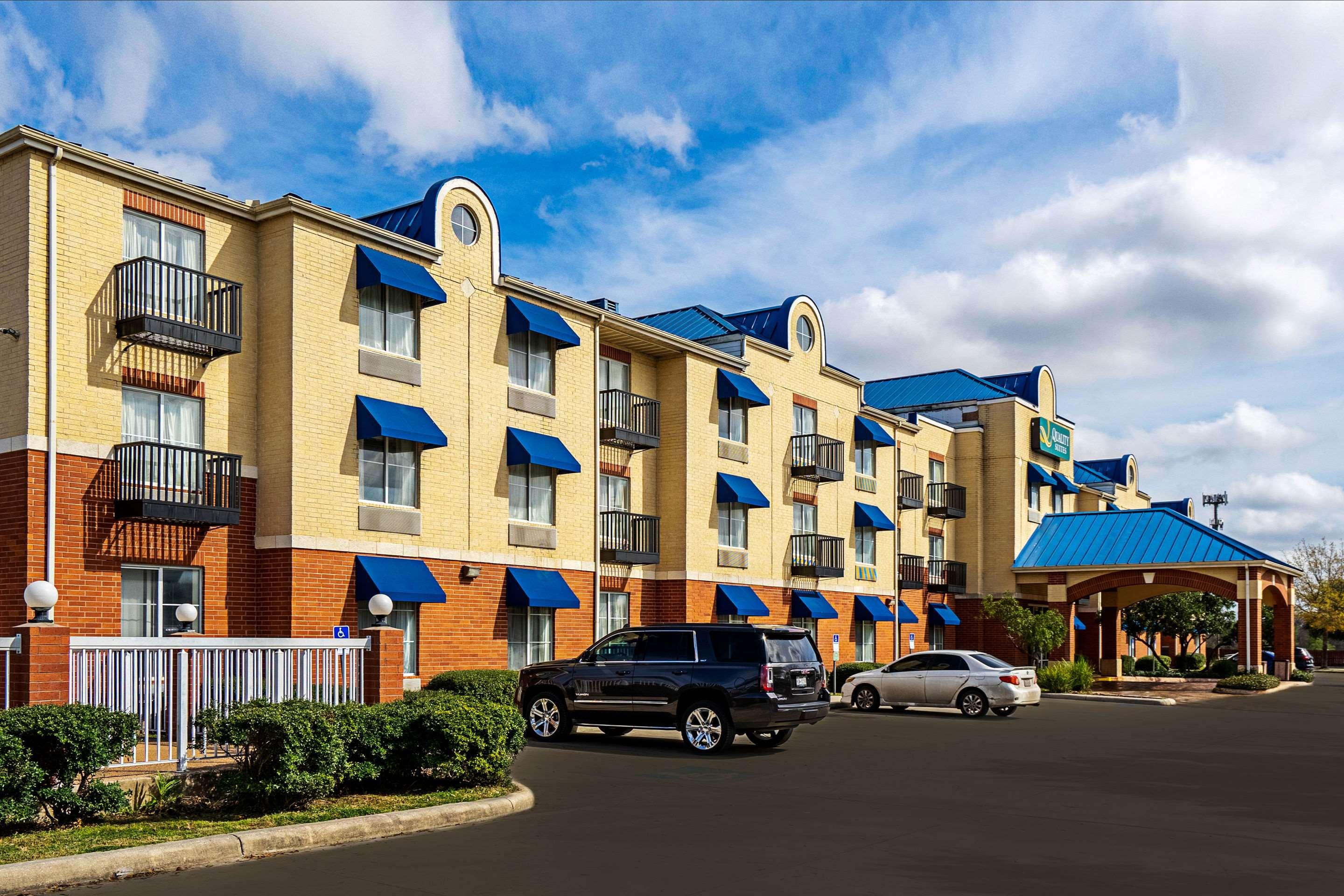 Quality Suites — photo 4
