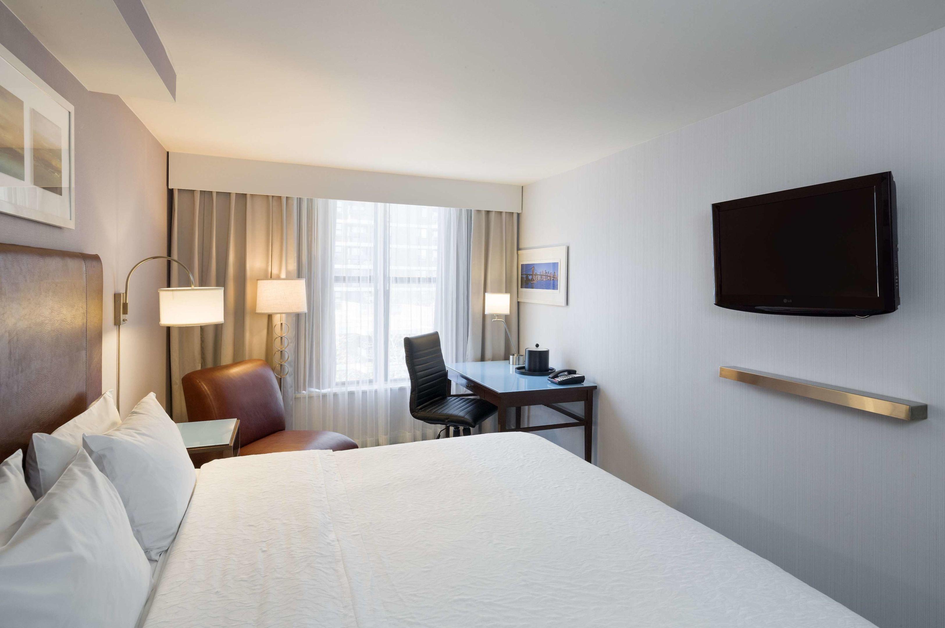 Hampton Inn Manhattan Seaport Financial District — photo 5