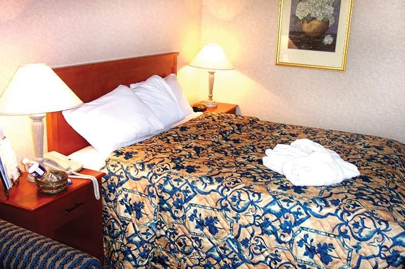 Holiday Inn Express Toronto North York — photo 3
