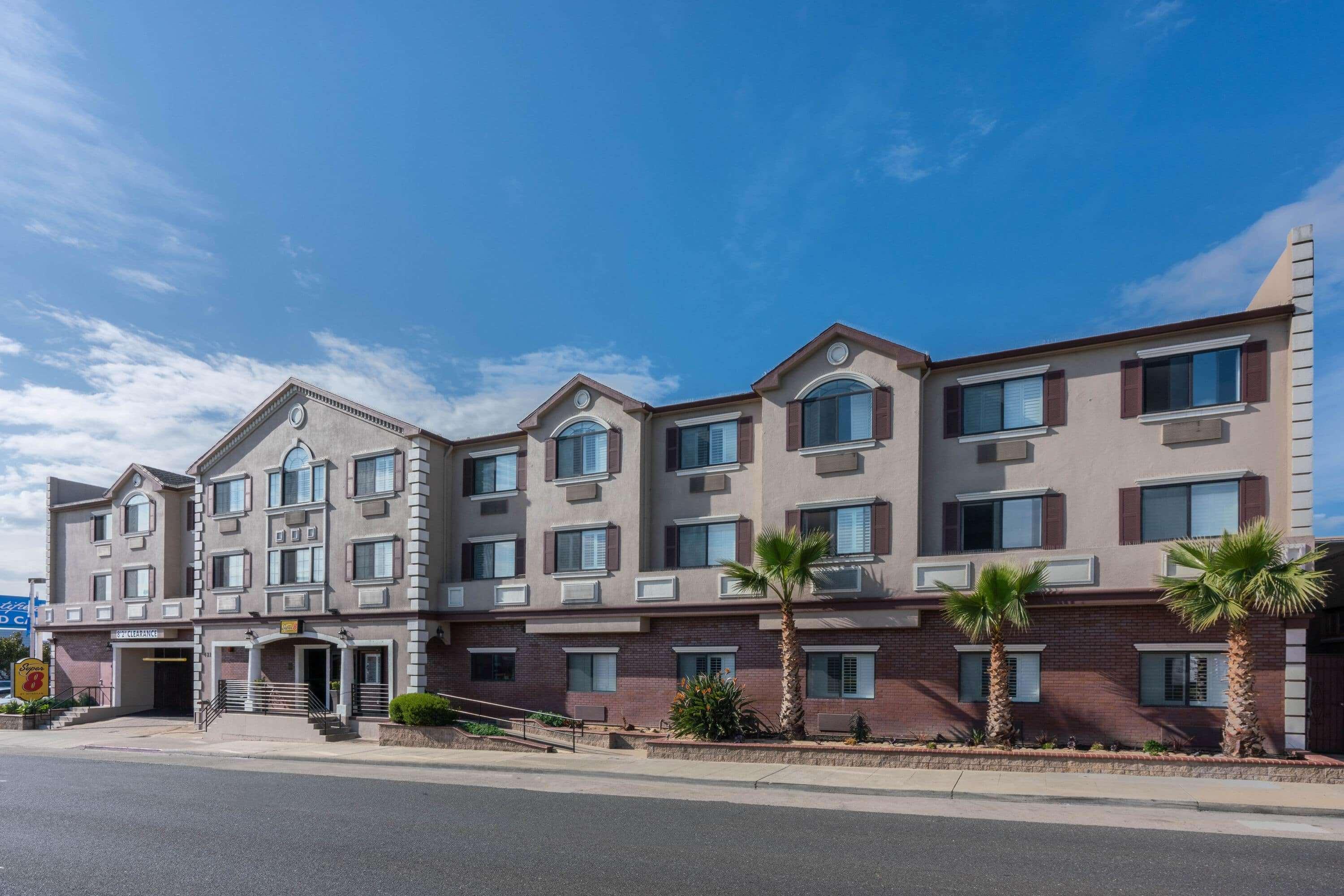 Super 8 by Wyndham San Bruno /SF Intl Arpt West — photo 4