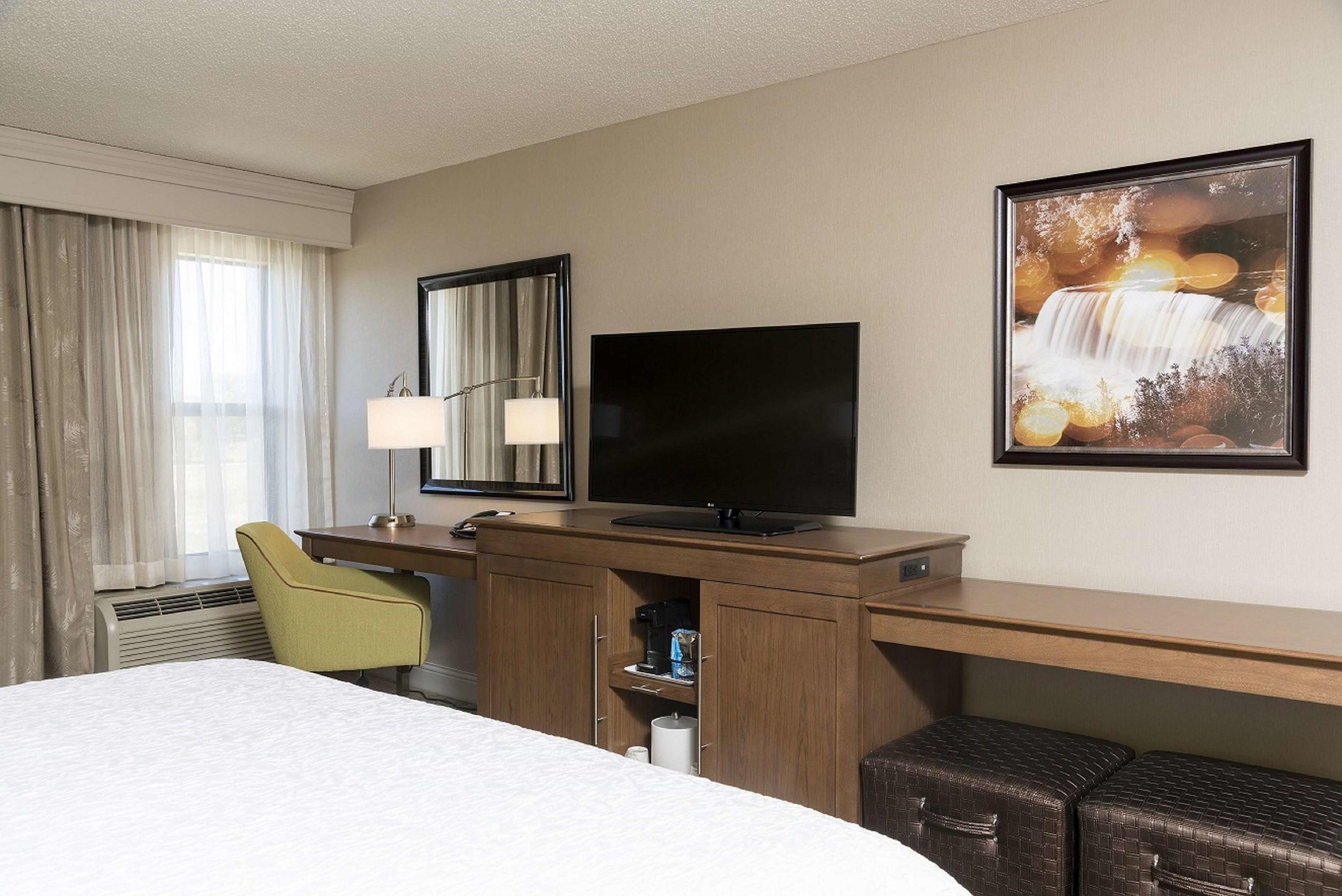 Hampton Inn Mt. Pleasant — photo 5