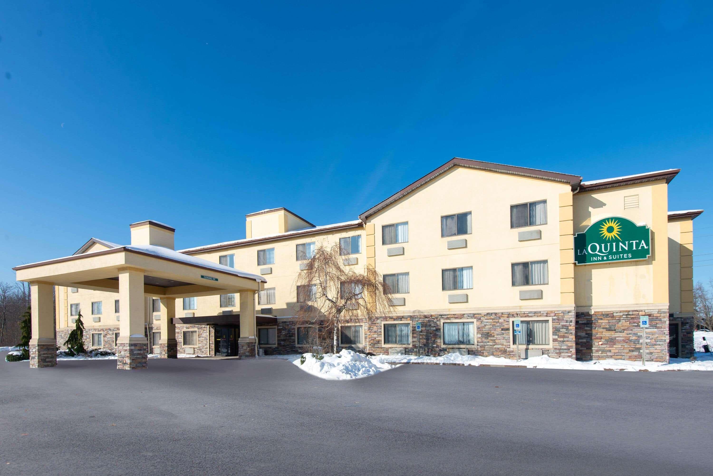 La Quinta Inn & Suites Erie — photo 5