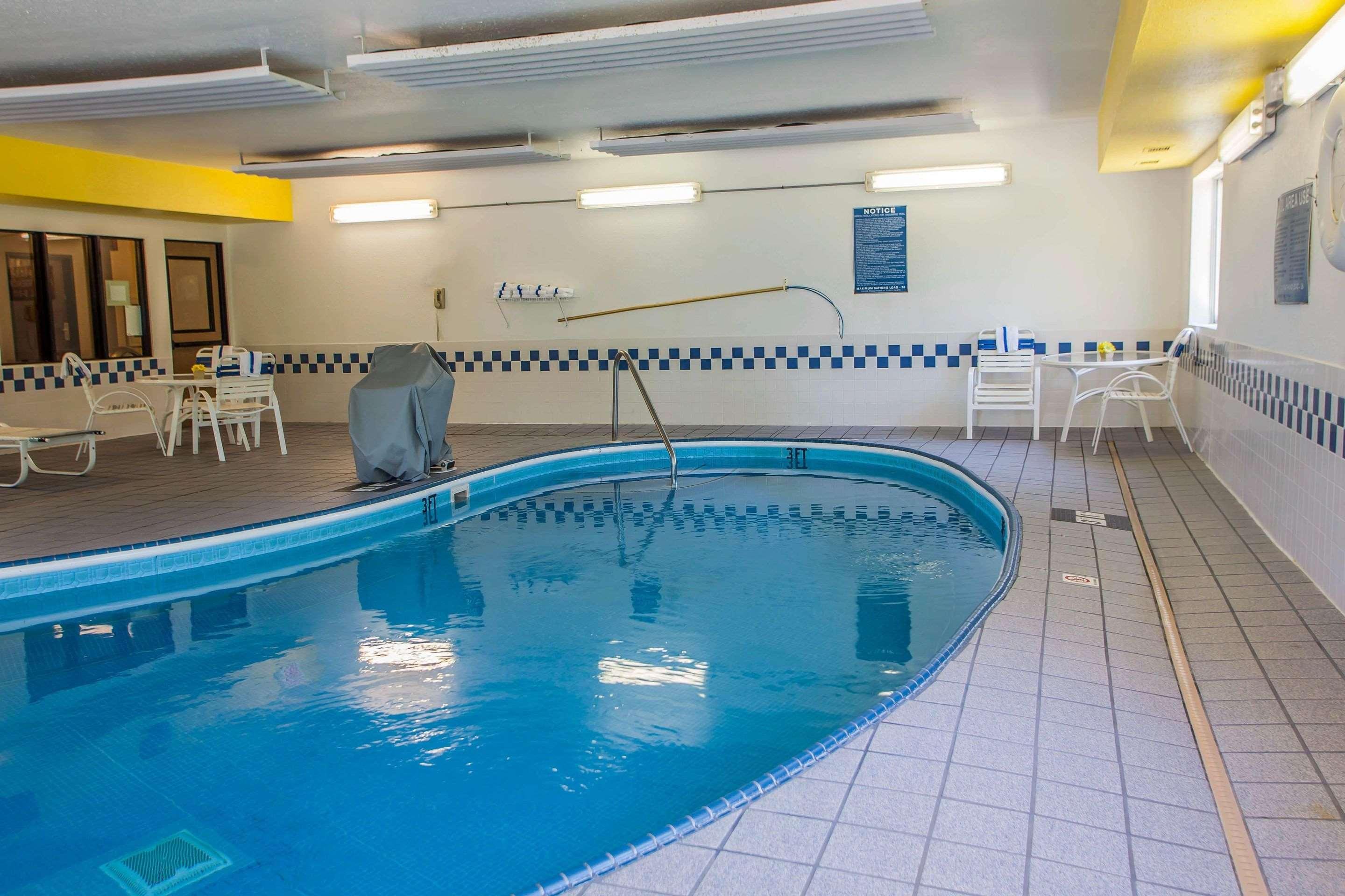 Comfort Suites Peoria I-74 — photo 5