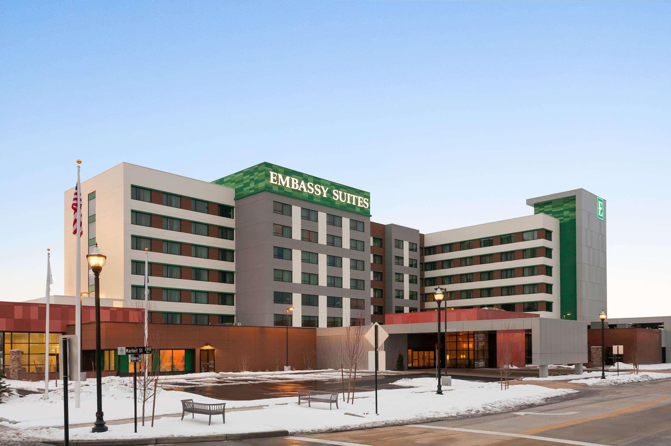Embassy Suites Salt Lake City West Valley — photo 3