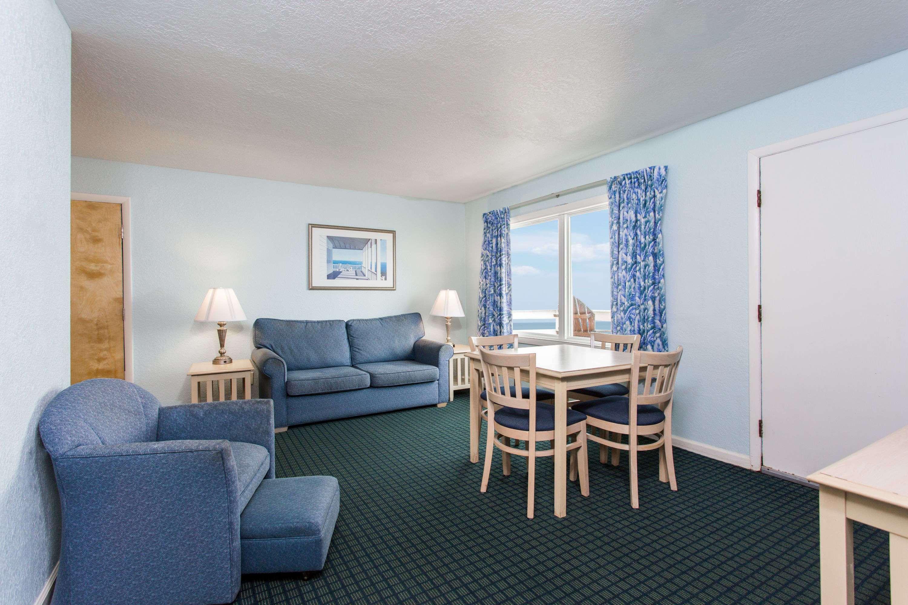 Days Inn & Suites by Wyndham Kill Devil Hills-Mariner — photo 4