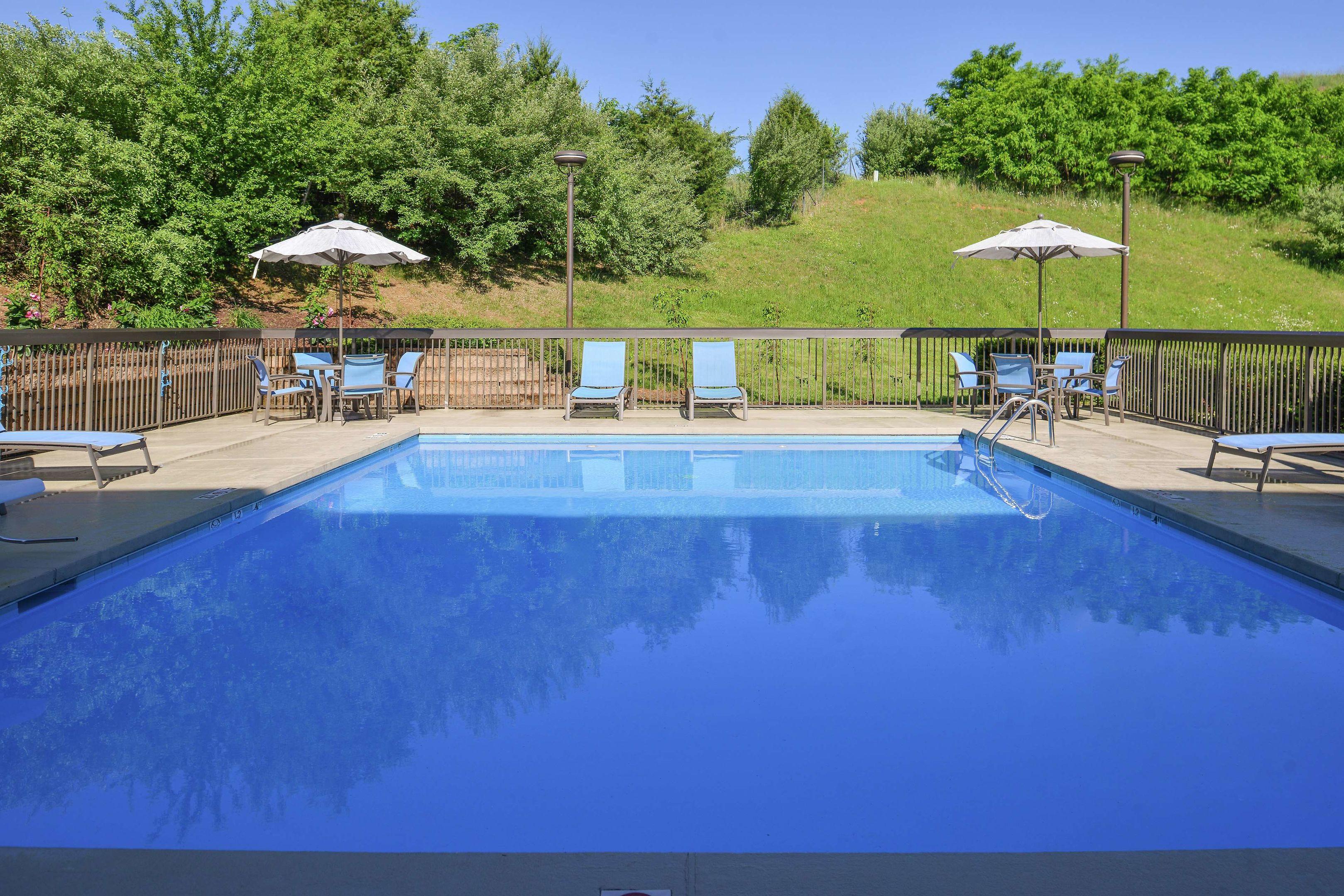 Hampton Inn Staunton — photo 5