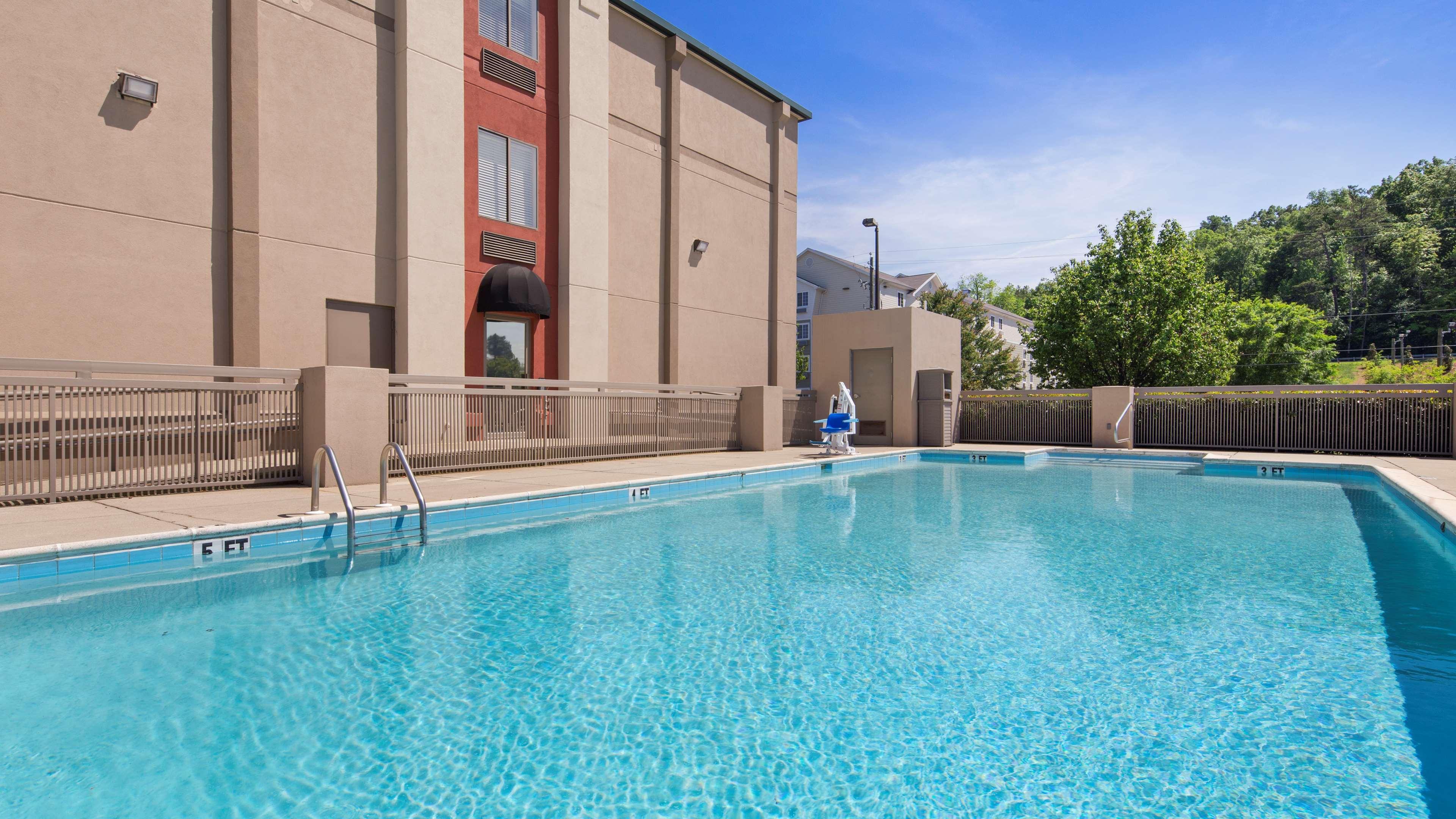 Best Western Plus Oak Mountain Inn — photo 5