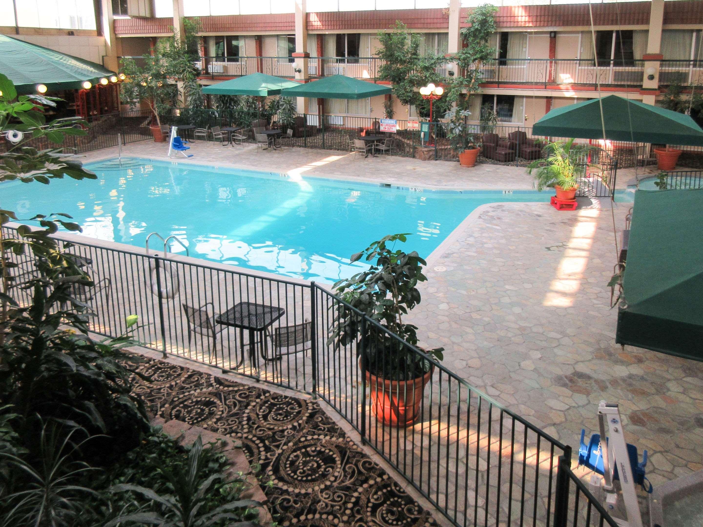 Clarion Inn — photo 3
