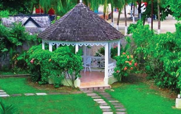 Rooms On The Beach - Ocho Rios — photo 3