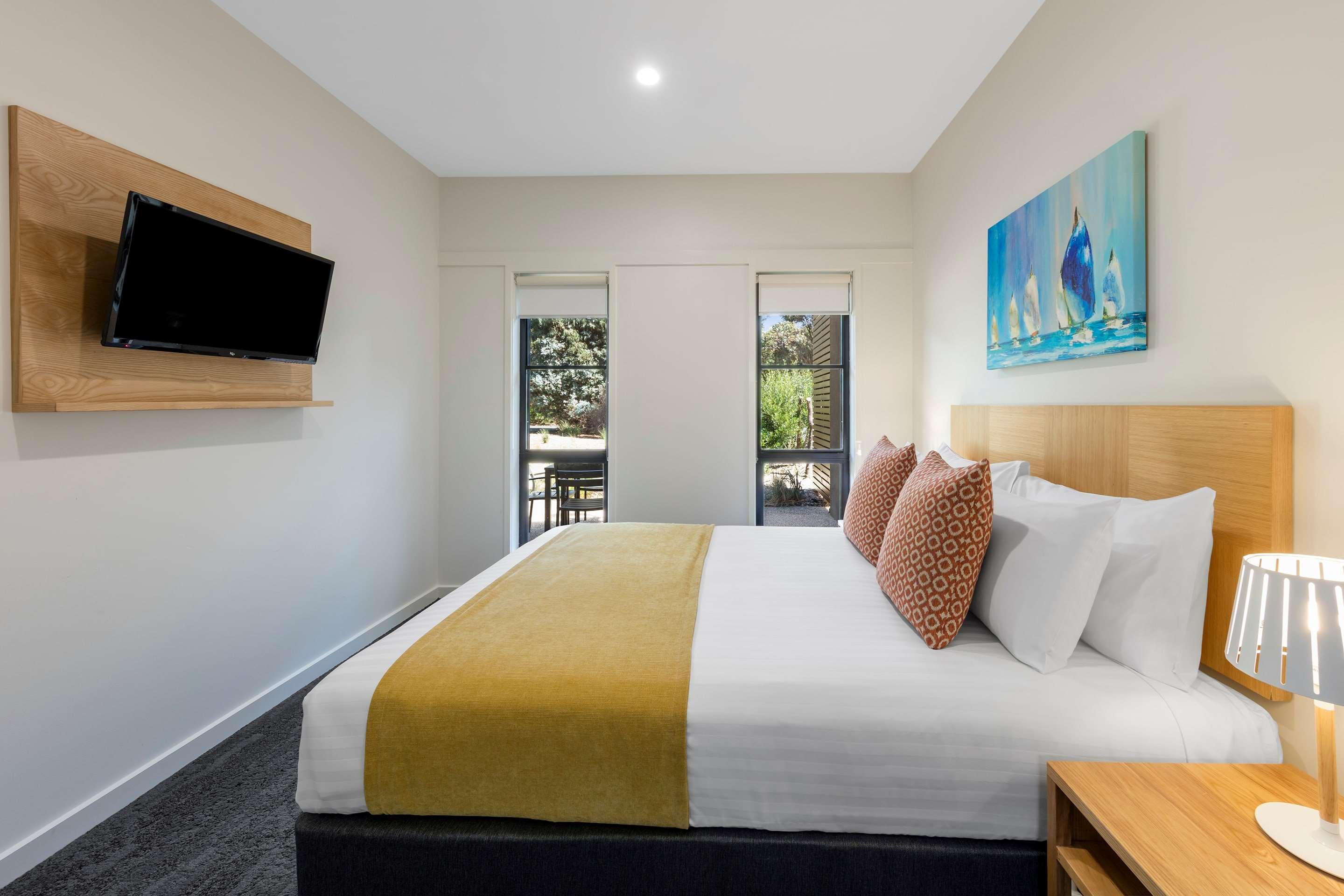 Ramada Resort Seven Mile Beach — photo 4