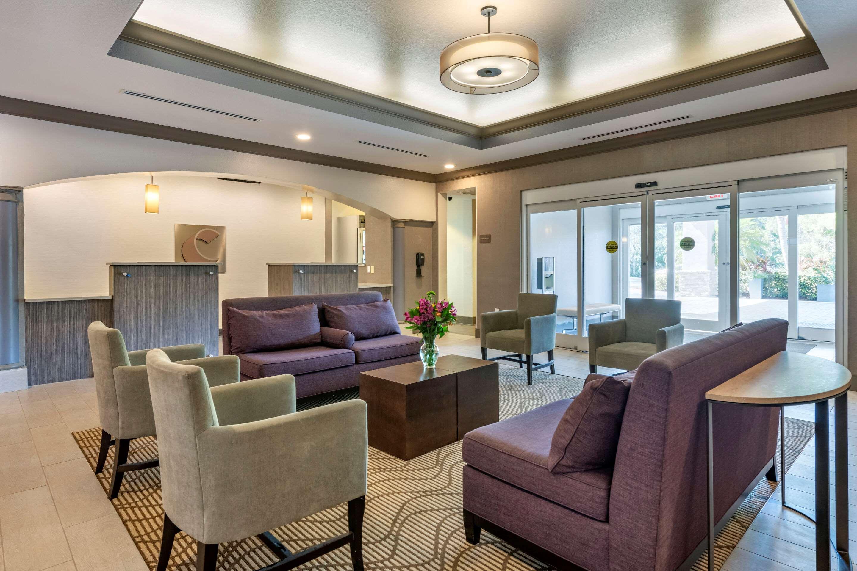 La Quinta Inn & Suites Port Charlotte — photo 5