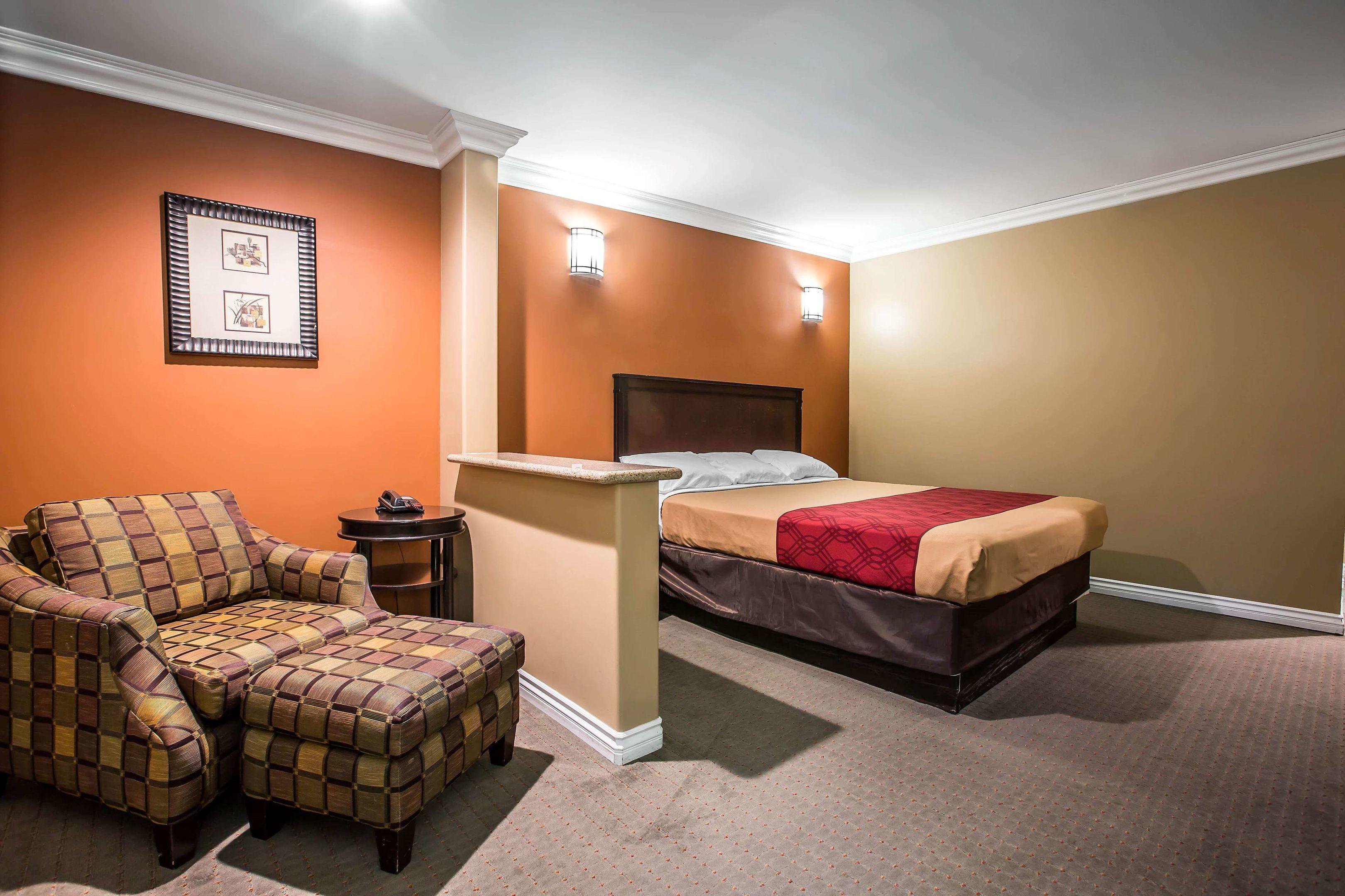 Baymont by Wyndham Ontario — photo 5
