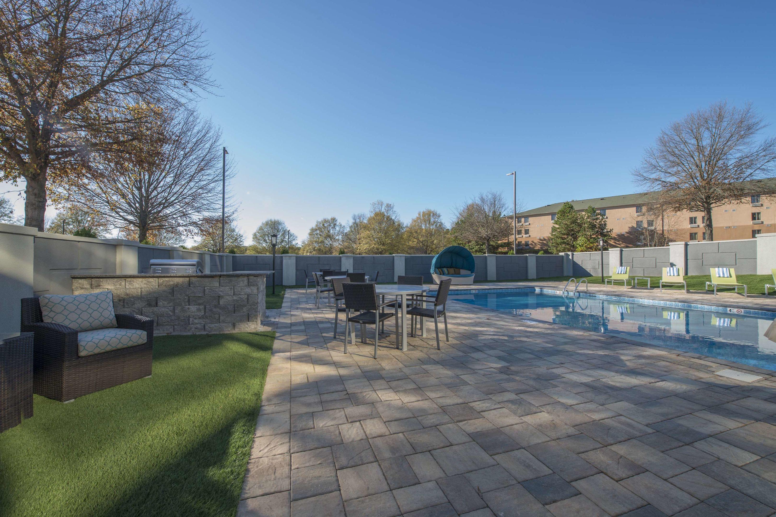 DoubleTree by Hilton Hotel Winston Salem - University — photo 5