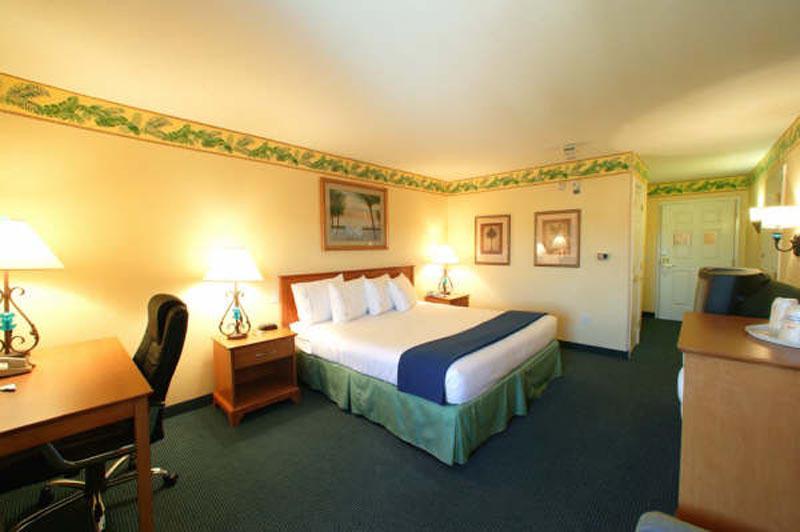 Best Western Plus Kissimmee-Lake Buena Vista South Inn & Suites — photo 5