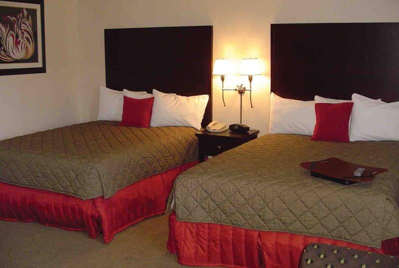 Hampton Inn & Suites Stamford — photo 4