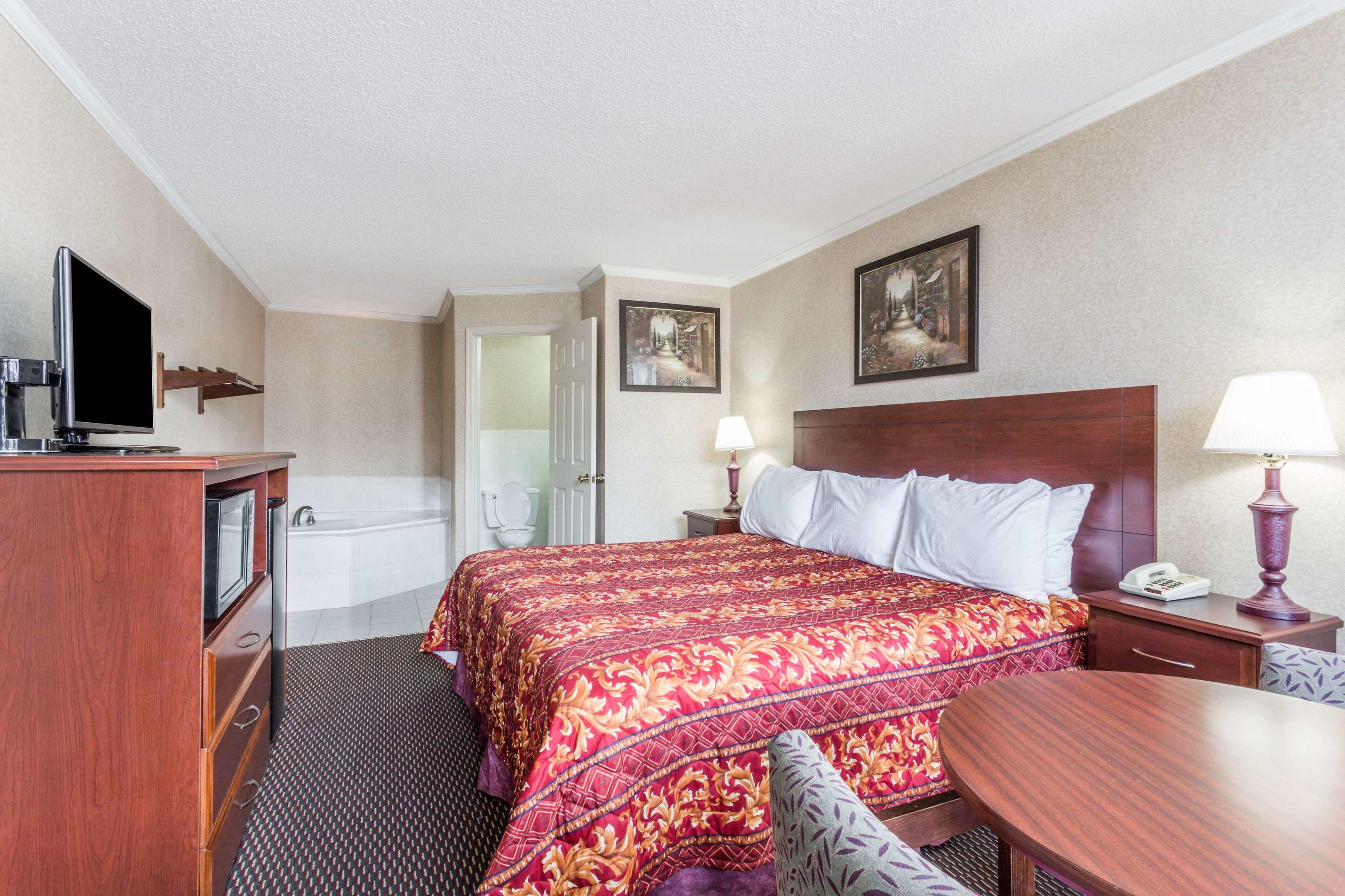 Ramada Limited Norfolk — photo 4