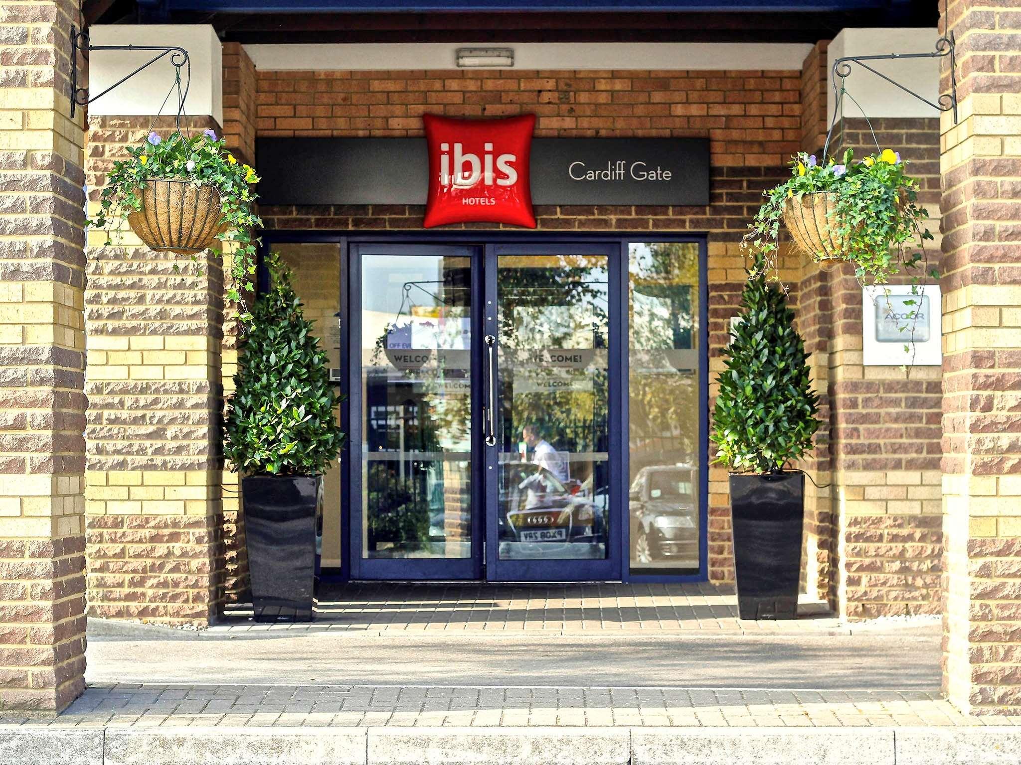 ibis Cardiff Gate - International Business Park Hotel — photo 5