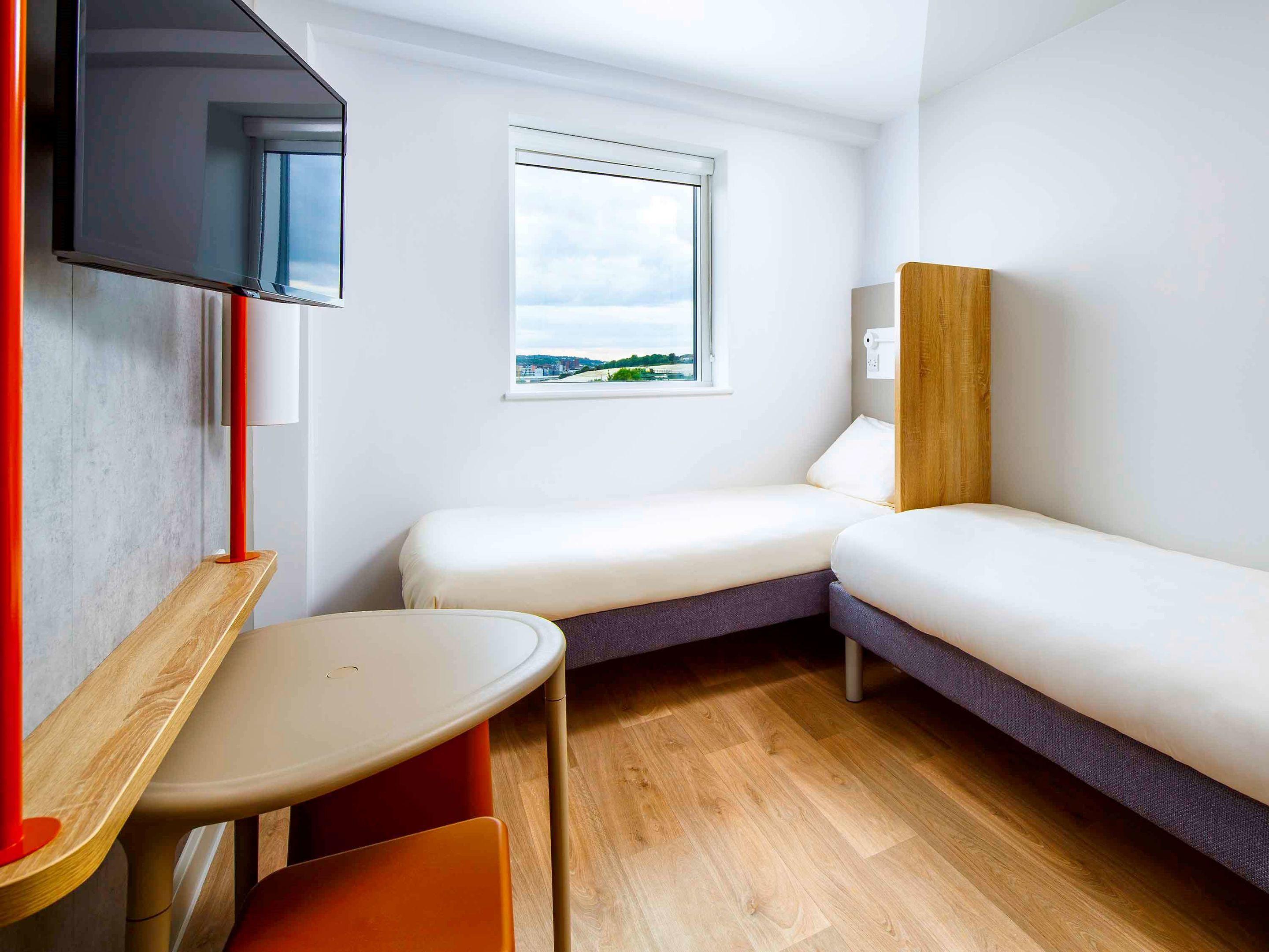 ibis budget Luton Airport — photo 4