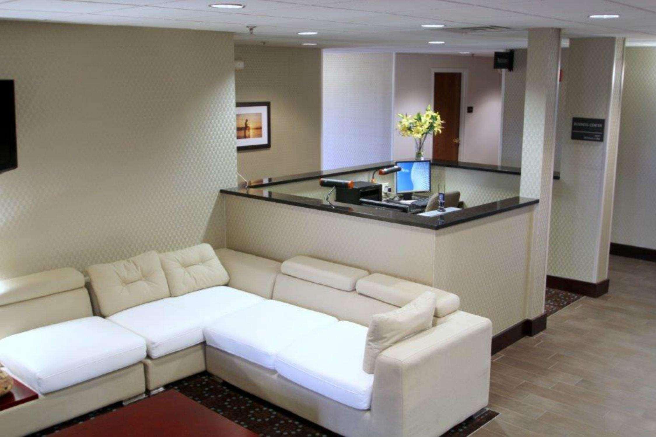 Hampton Inn Williamston — photo 5