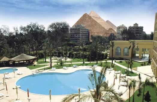 Grand Pyramids Hotel