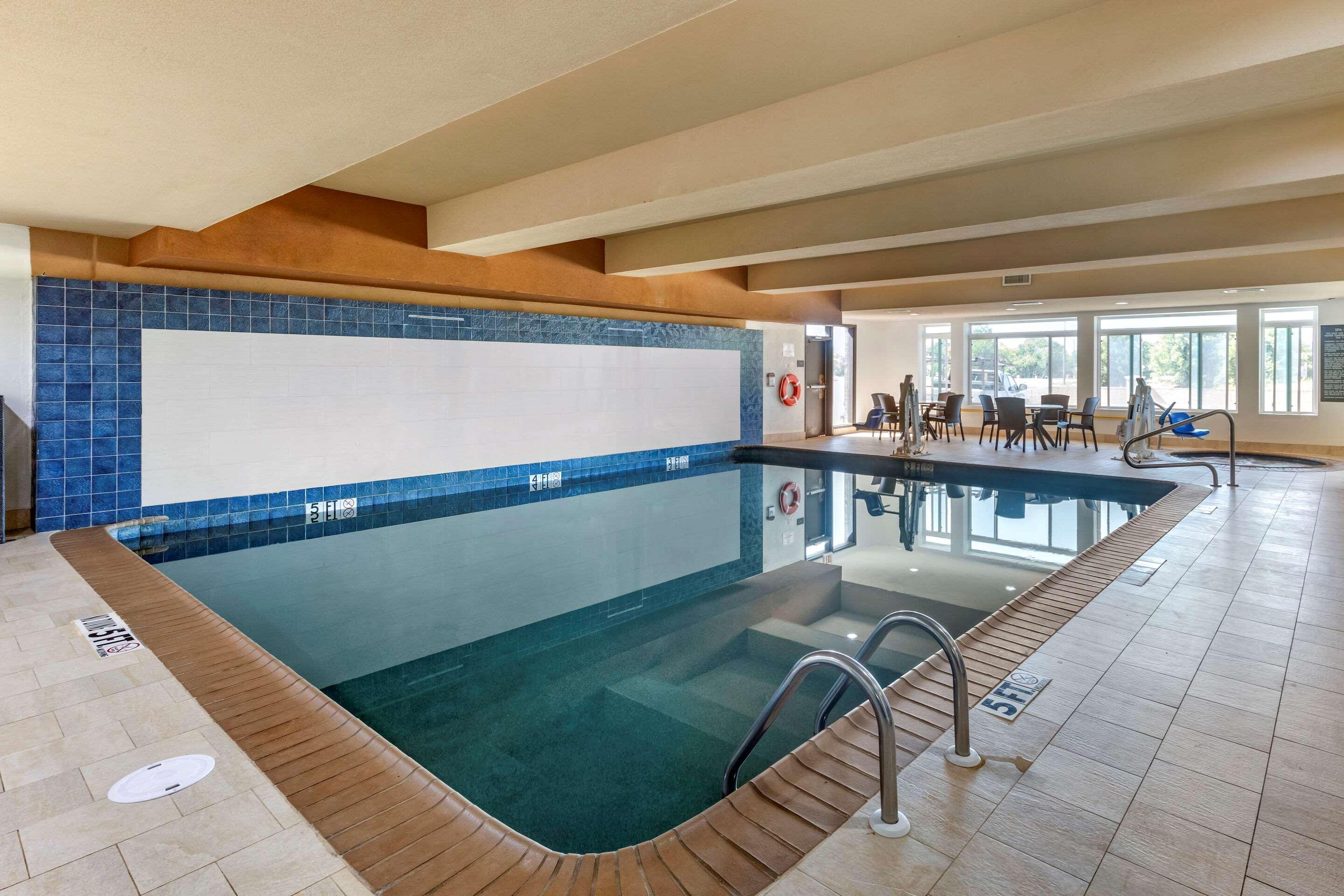 Comfort Suites Waco North - Near University Area — photo 4