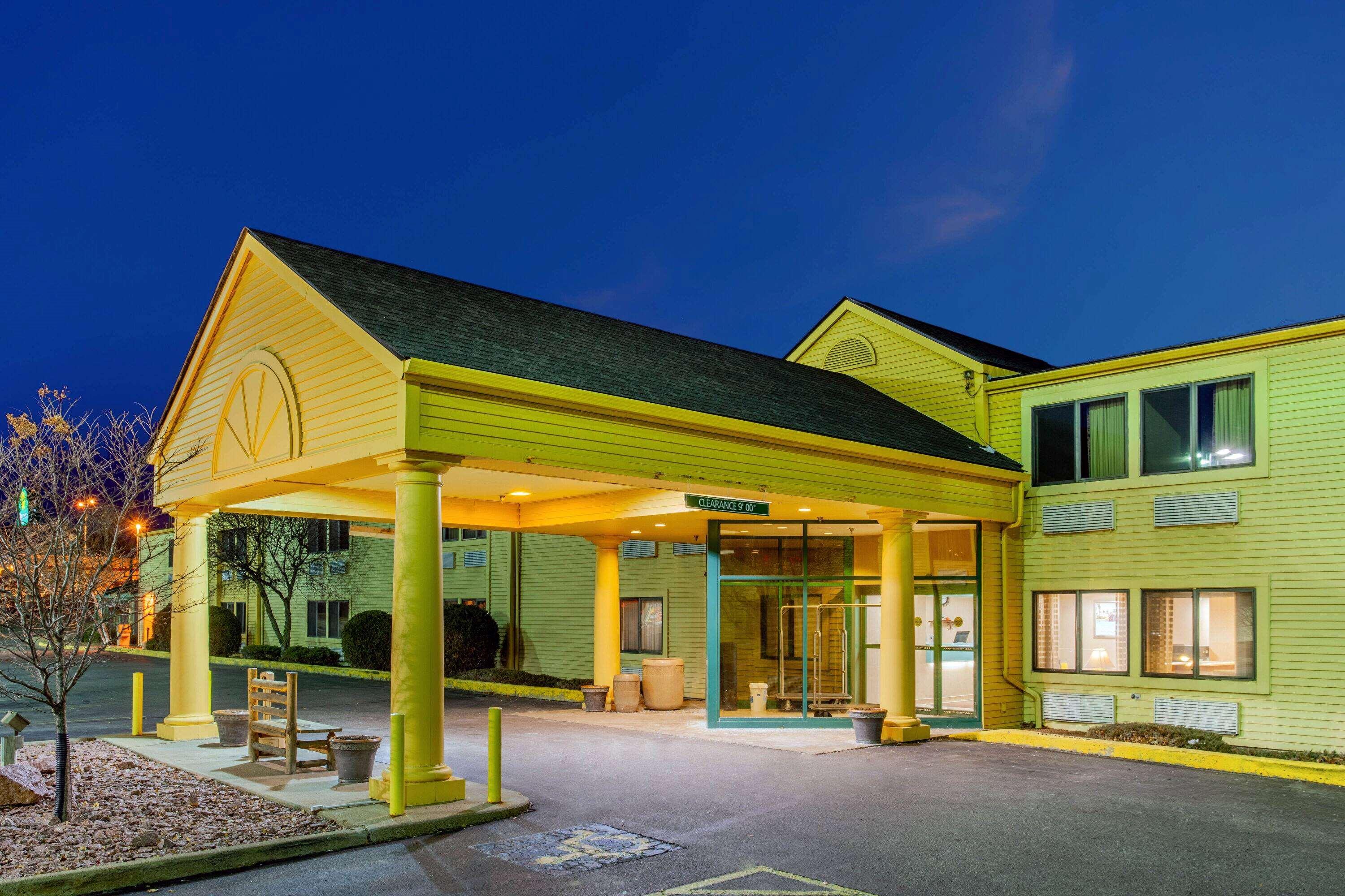 La Quinta Inn — photo 4