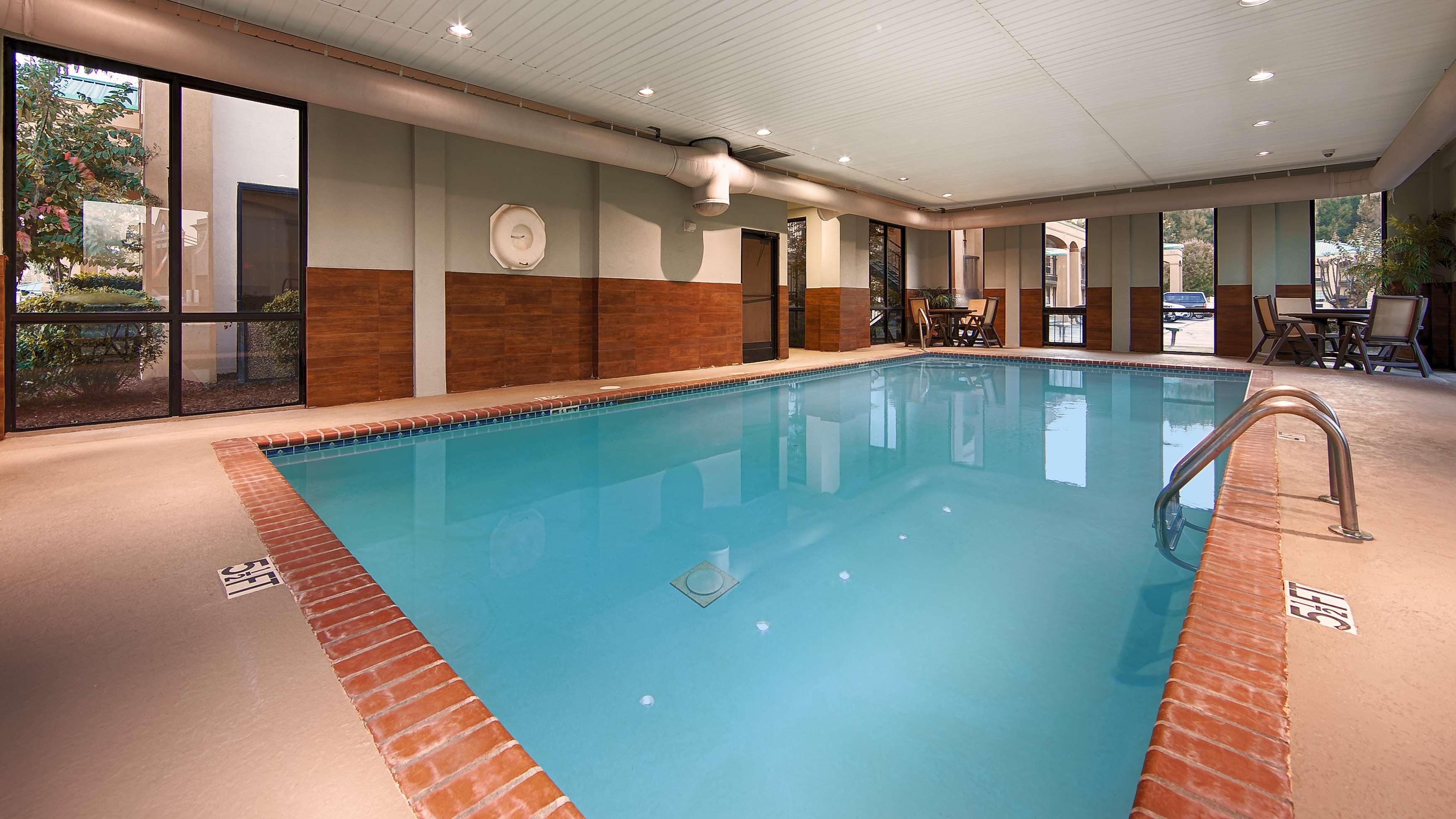 Best Western Executive Suites — photo 5