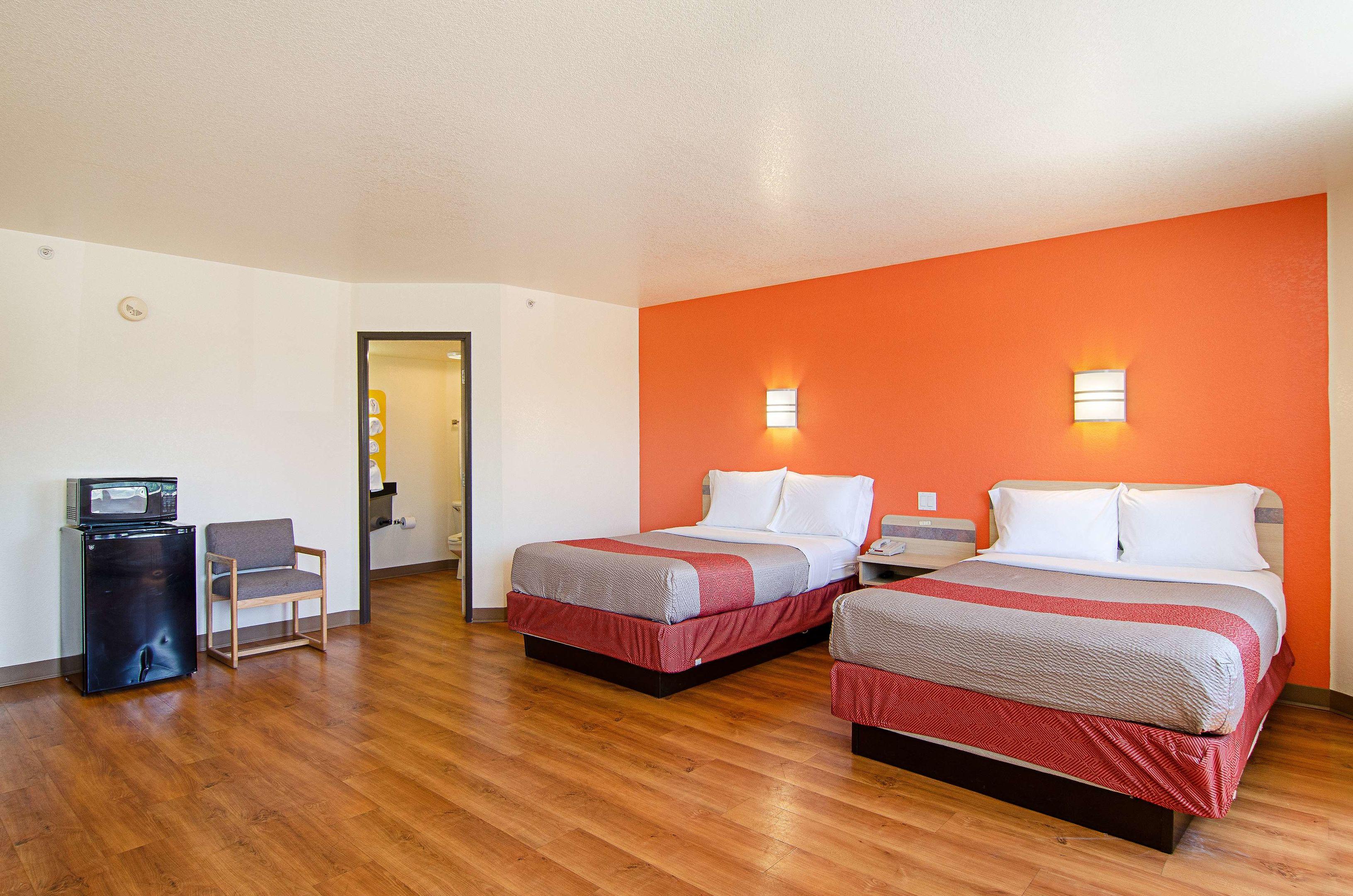 Motel 6 Fort Lupton — photo 5