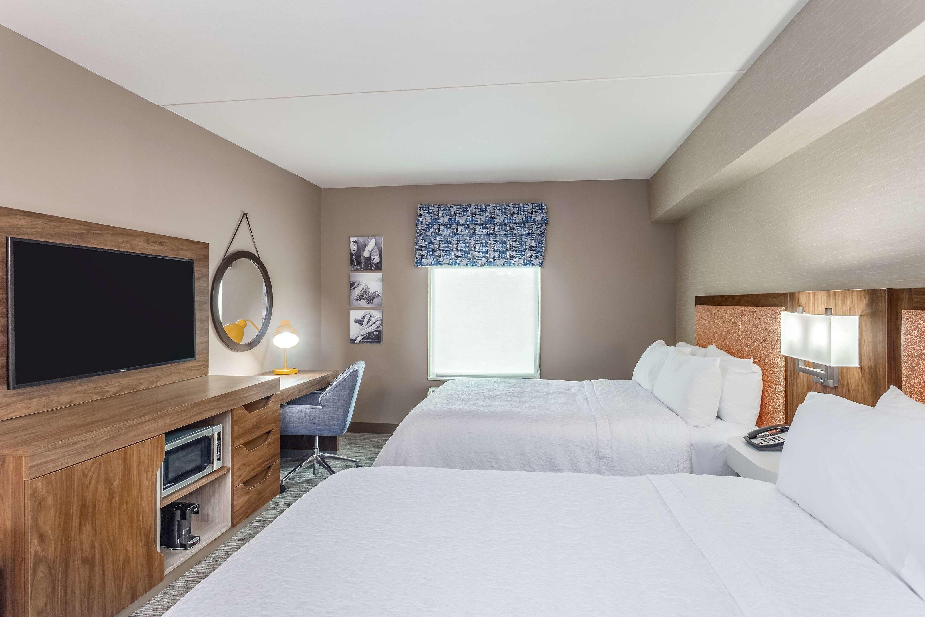 Hampton Inn & Suites Kittery — photo 4