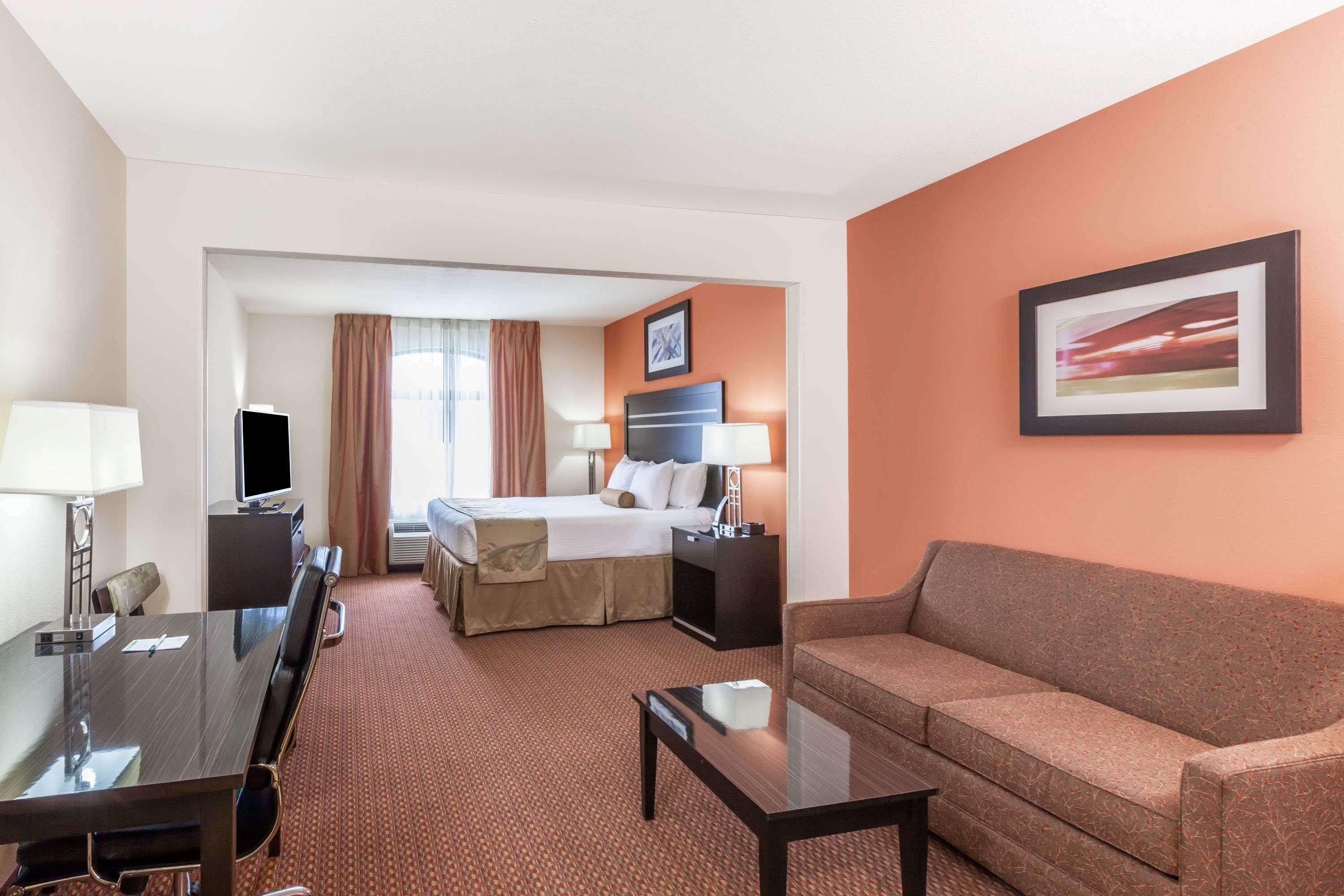 Wingate By Wyndham Tulsa — photo 4