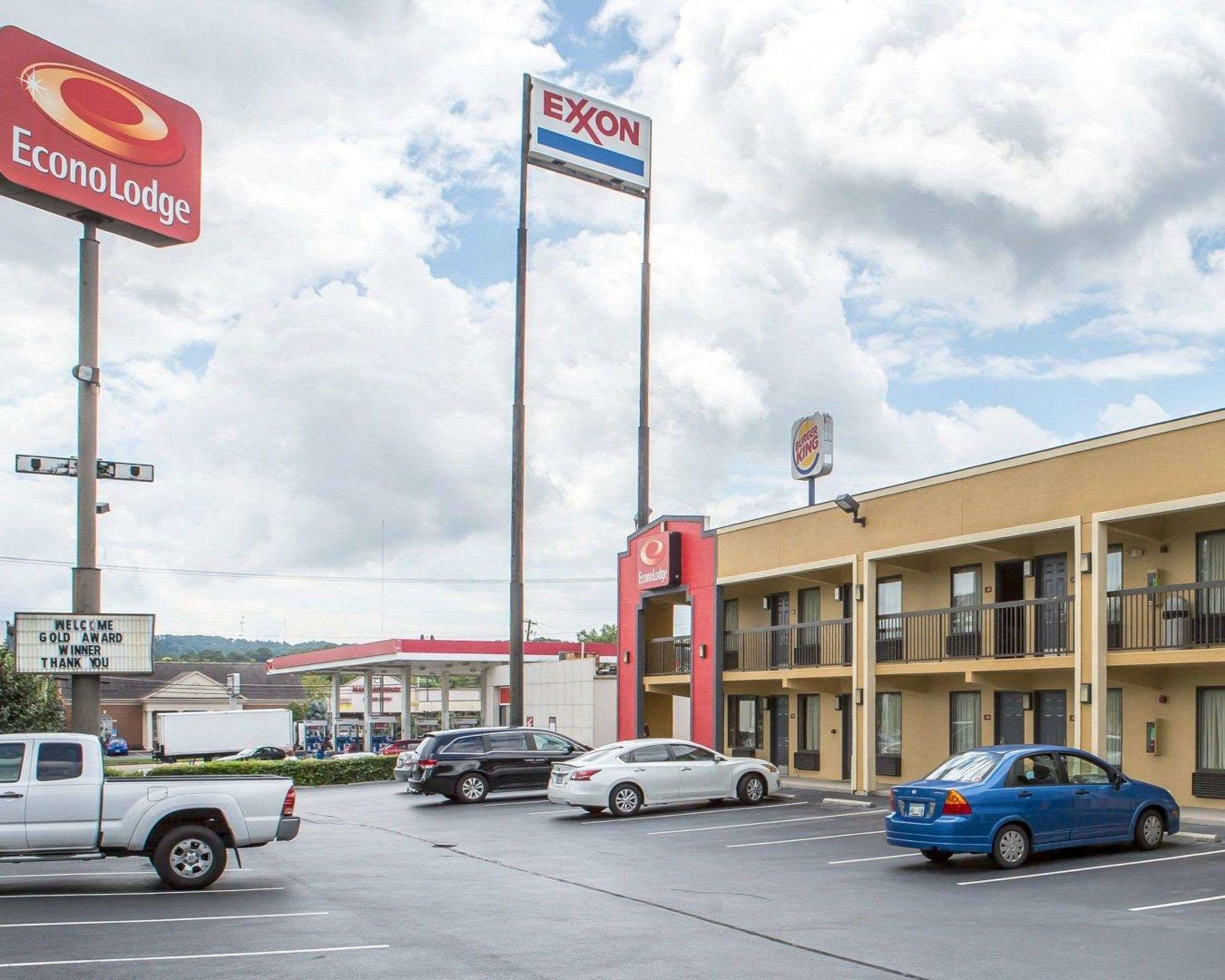 Econo Lodge North — photo 4