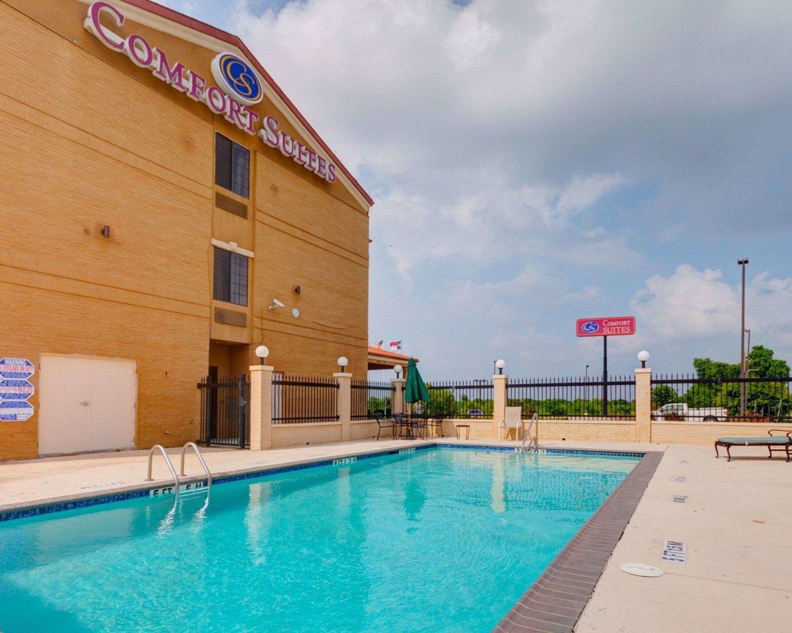 Comfort Suites Lake Ray Hubbard — photo 5