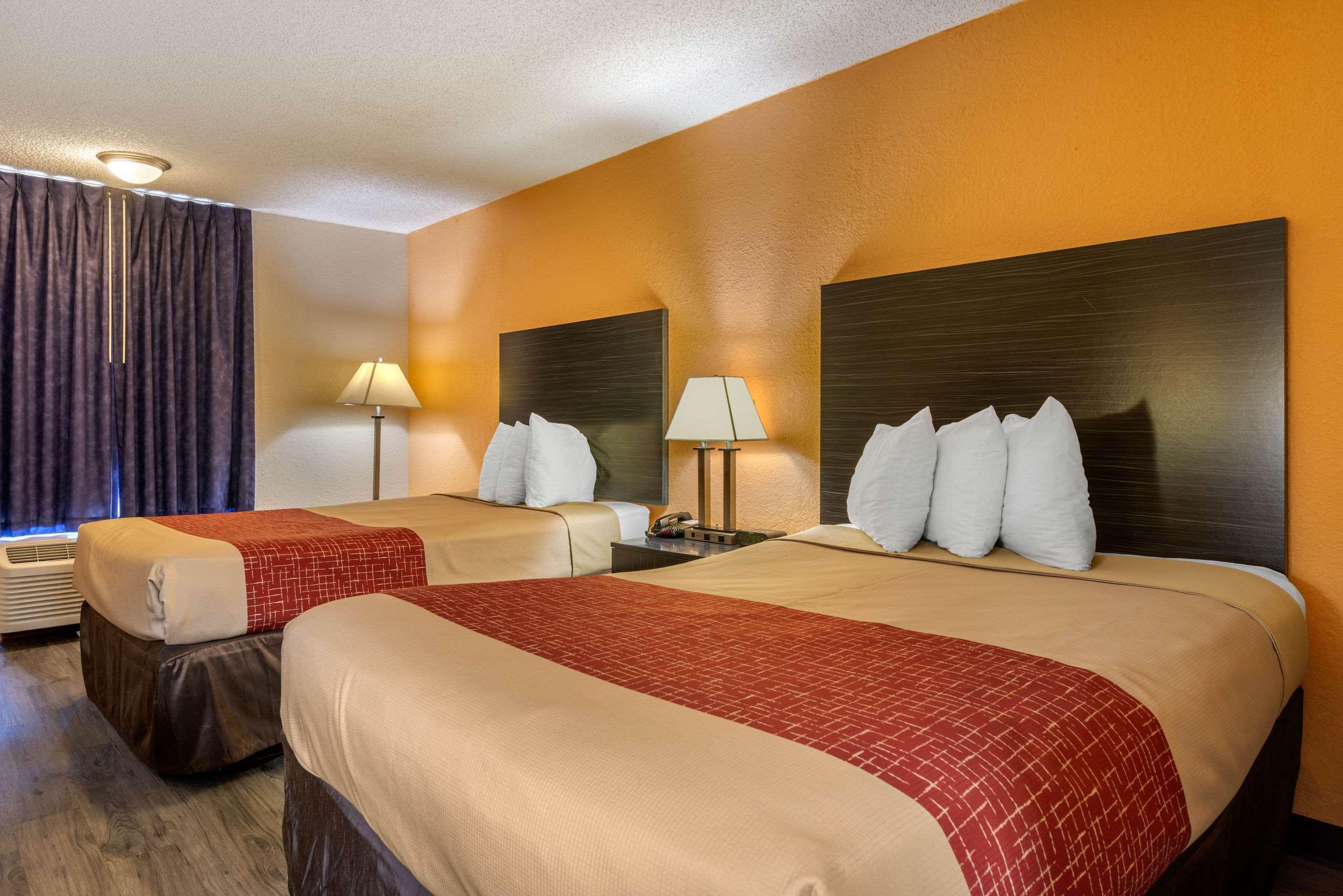 Econo Lodge International Drive Orlando — photo 5