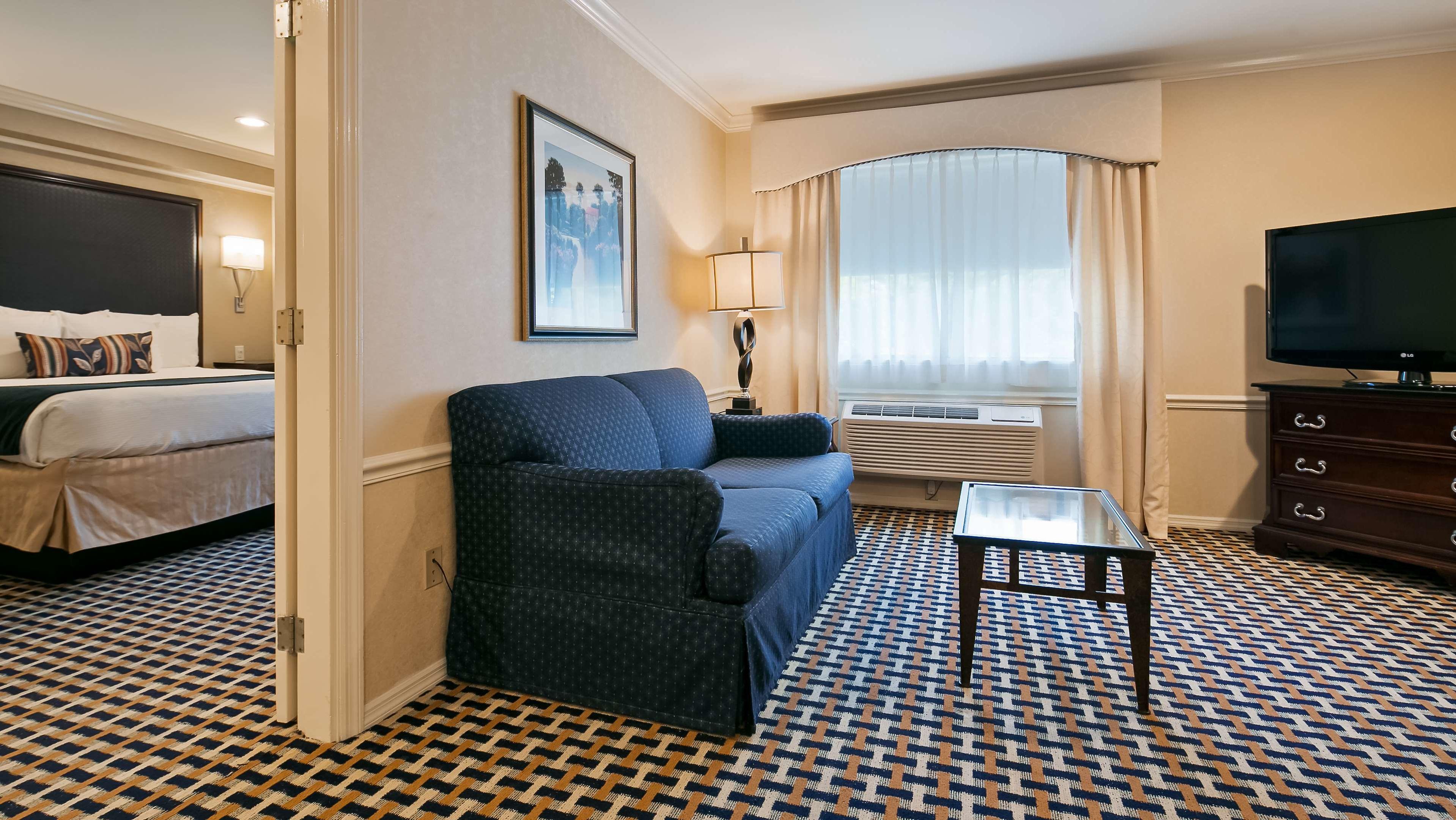 Best Western Premier Plaza Hotel & Conference Center — photo 3