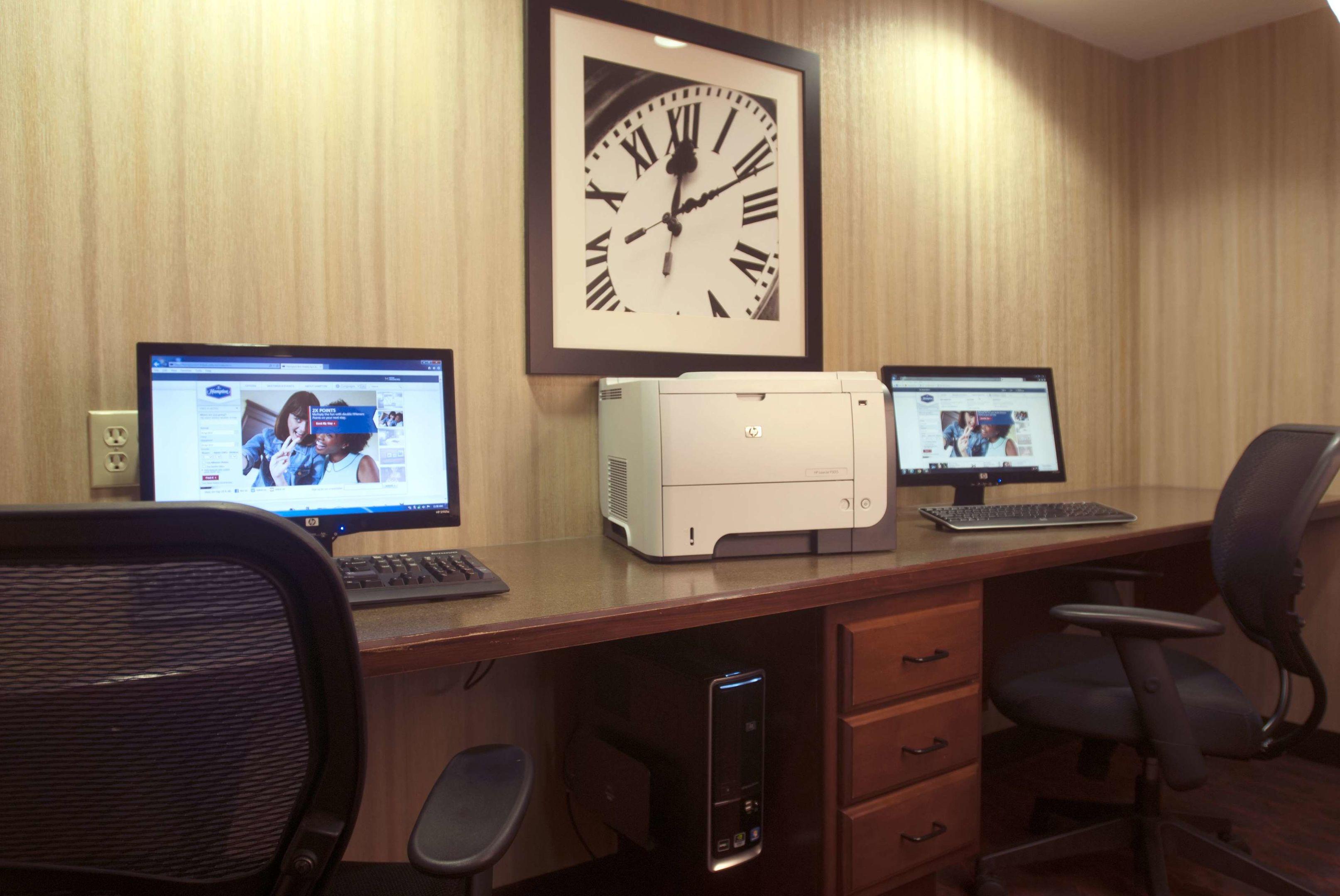 Hampton Inn Tomah — photo 4