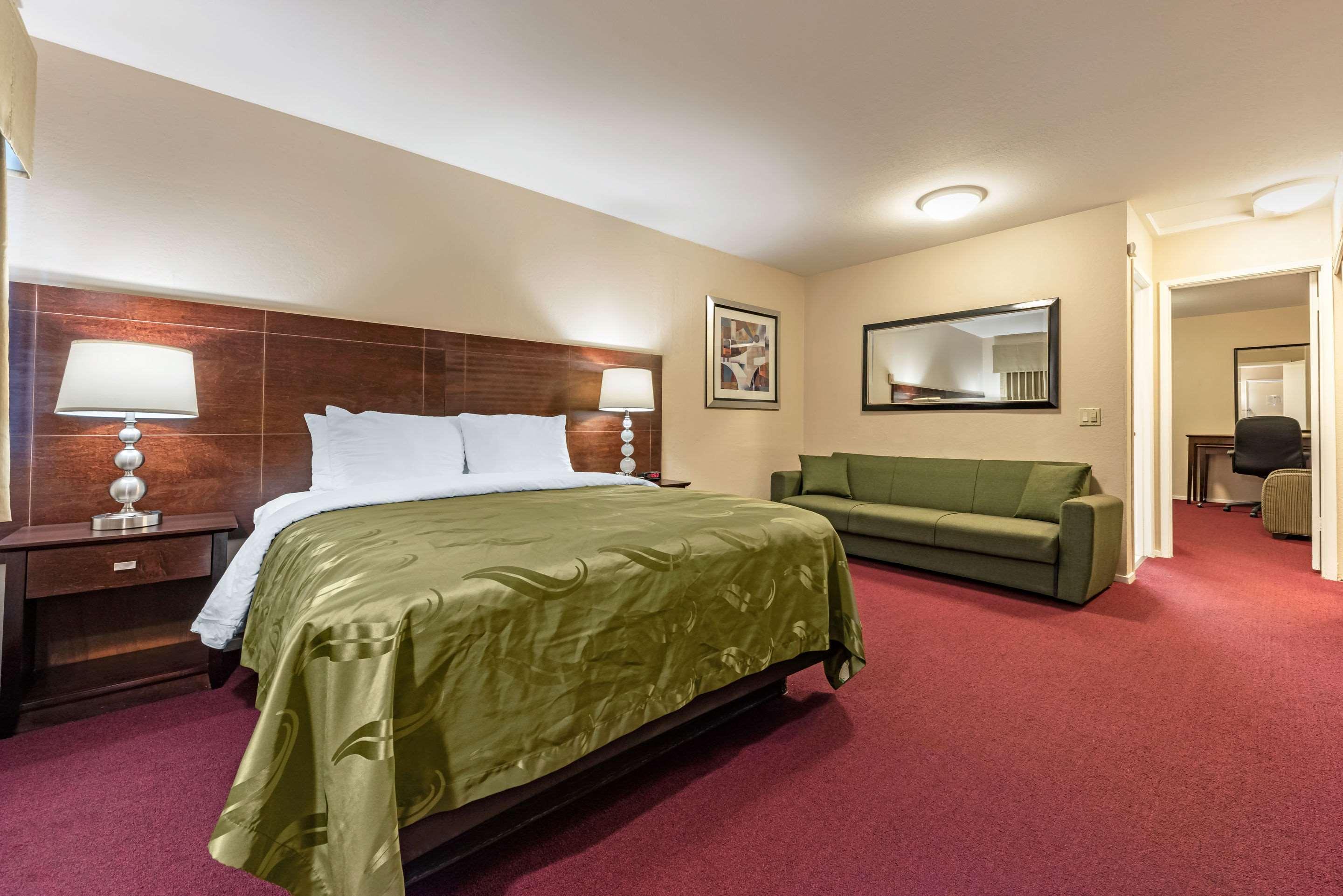 Quality Inn — photo 3