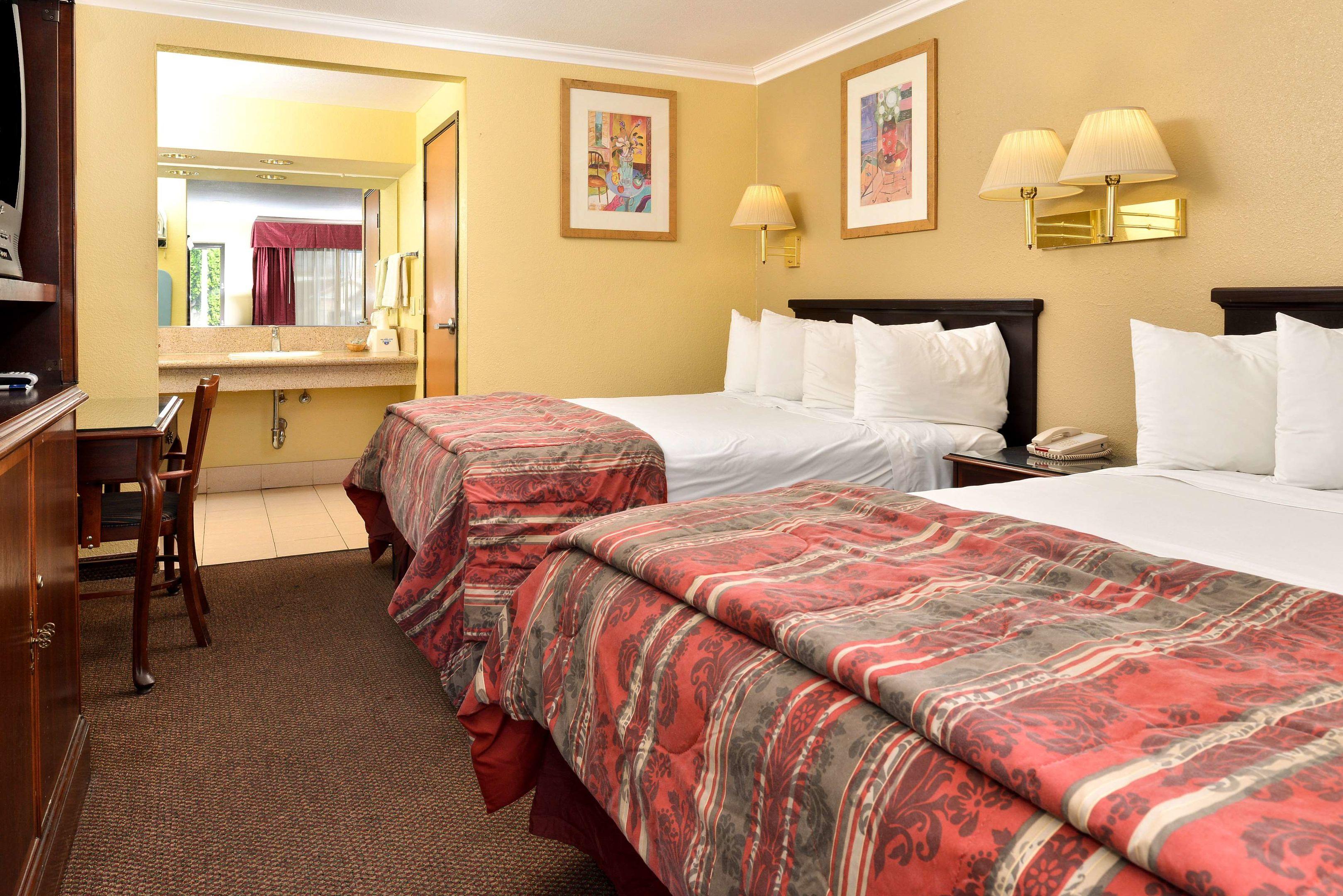 Americas Best Value Inn - Pasadena / Arcadia — photo 4