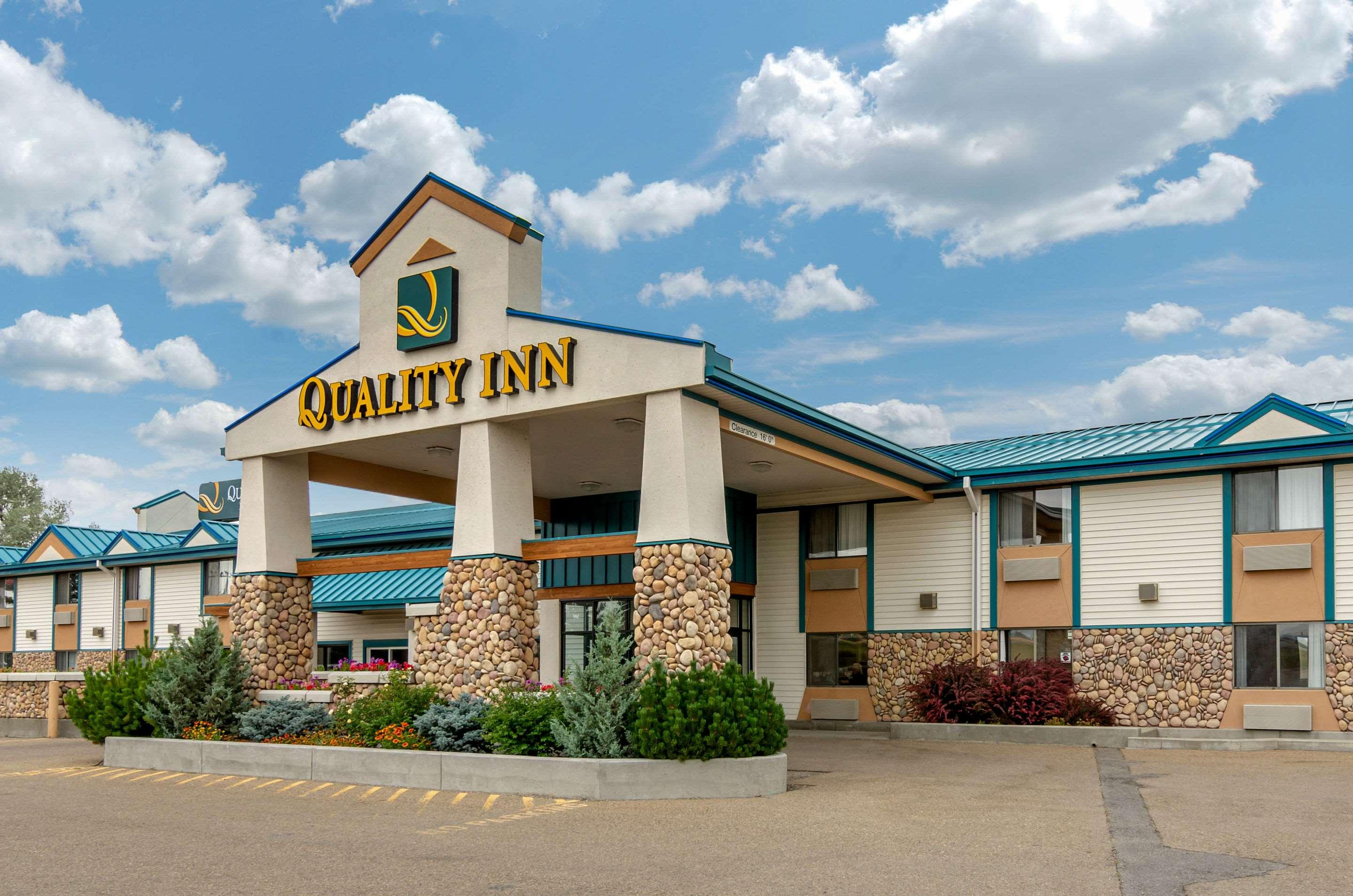 Quality Inn hotel in Dillon, MT