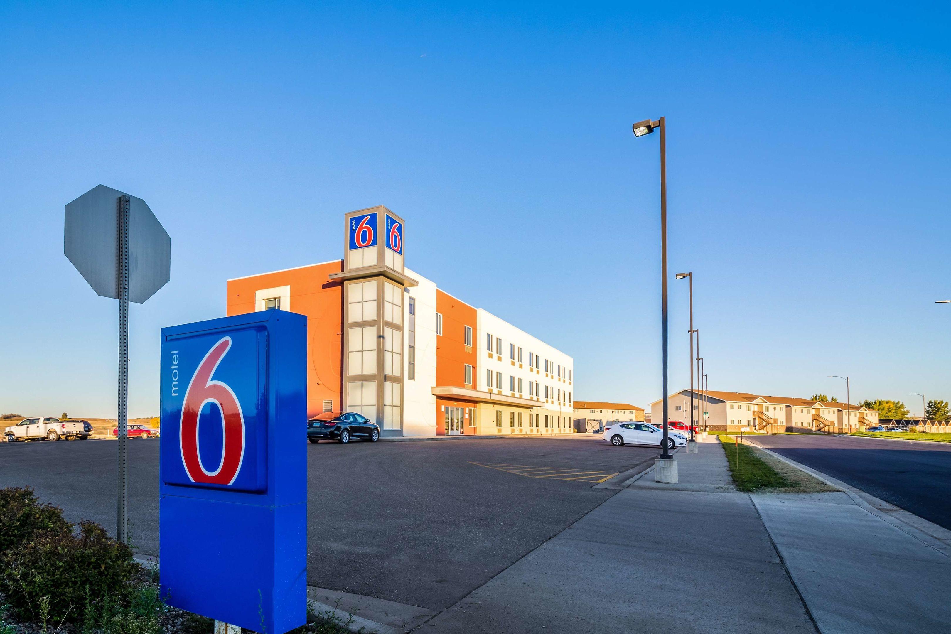 Motel 6 Williston ND — photo 3