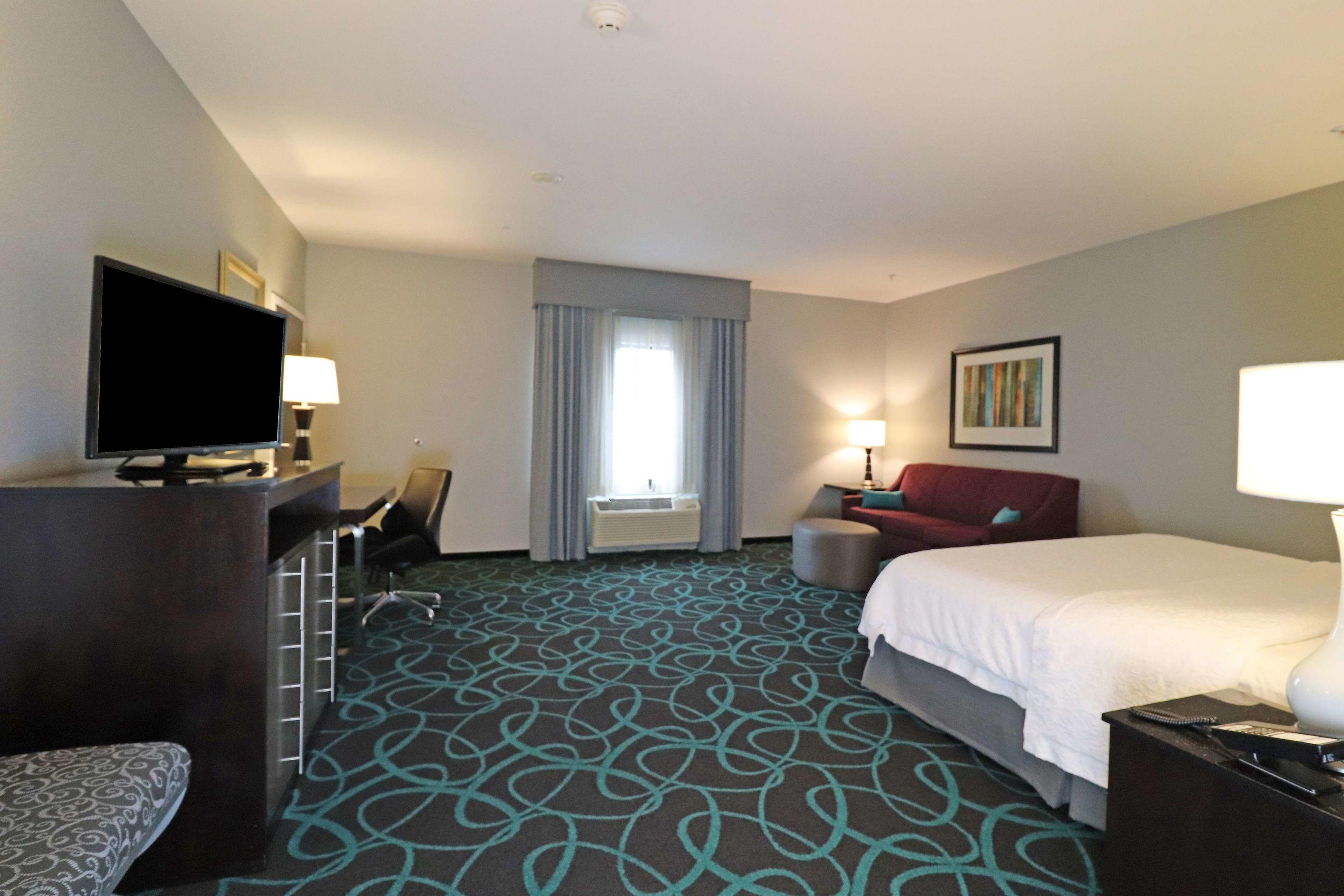 Hampton Inn Kearney — photo 5