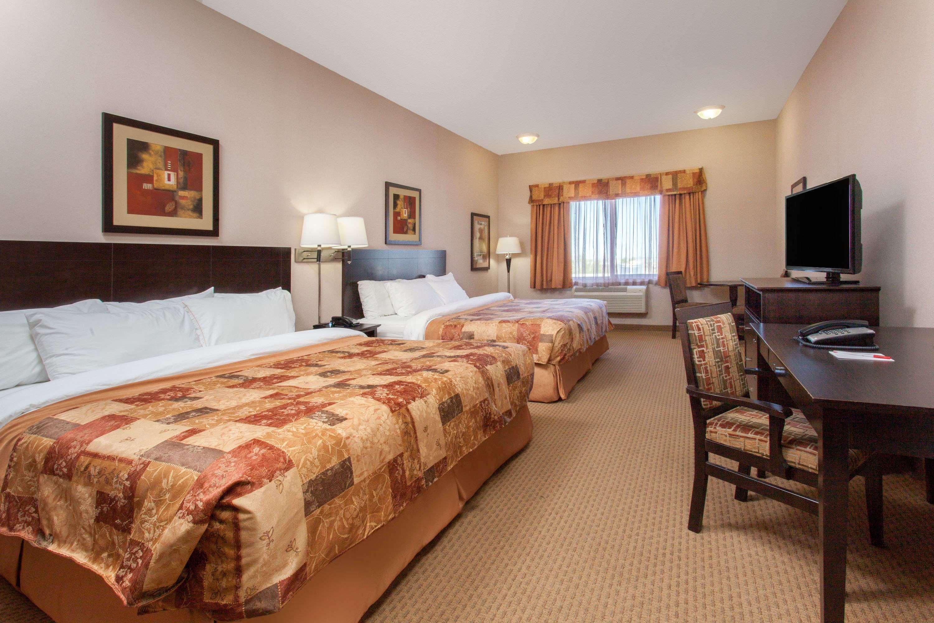 Ramada by Wyndham Brooks — photo 4