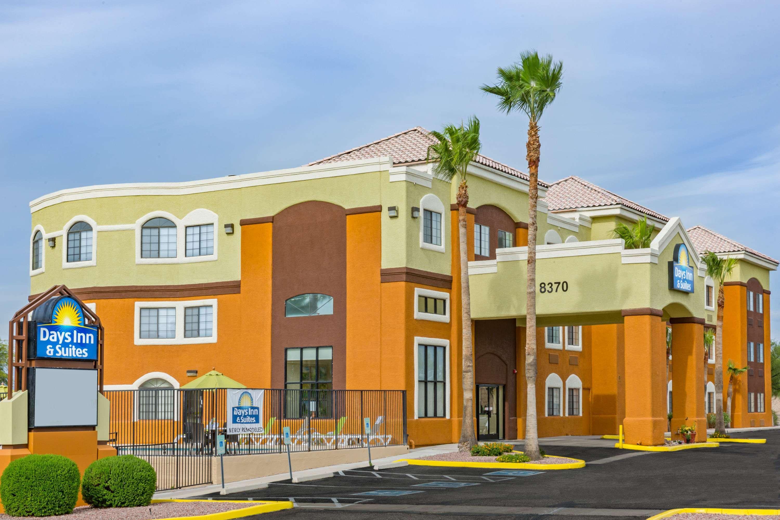 Days Inn & Suites by Wyndham Tucson/Marana